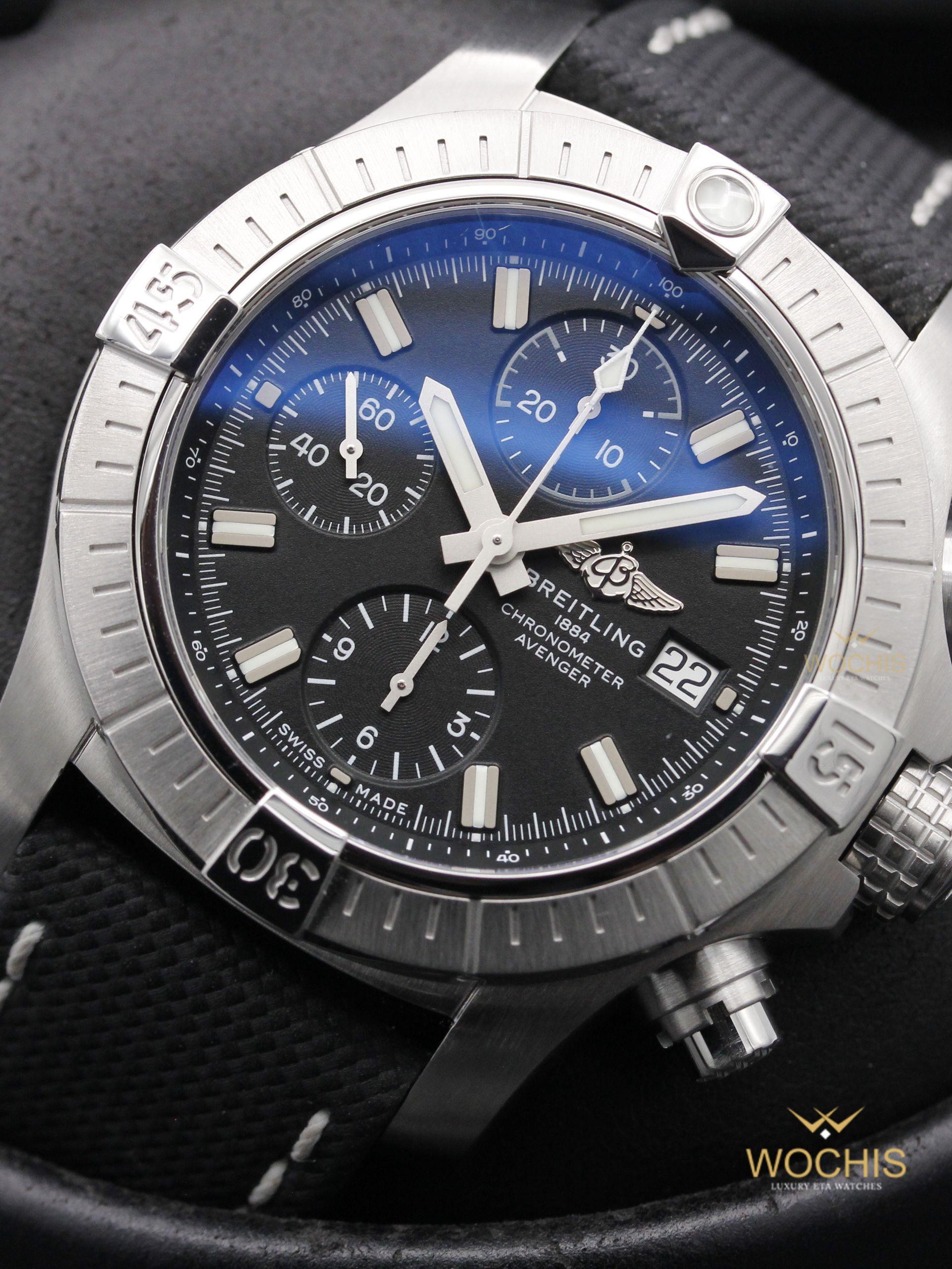 Breitling Avenger Chronograph 43 A13385101B1X2-9233 (Stainless Steel - 43 - Black)