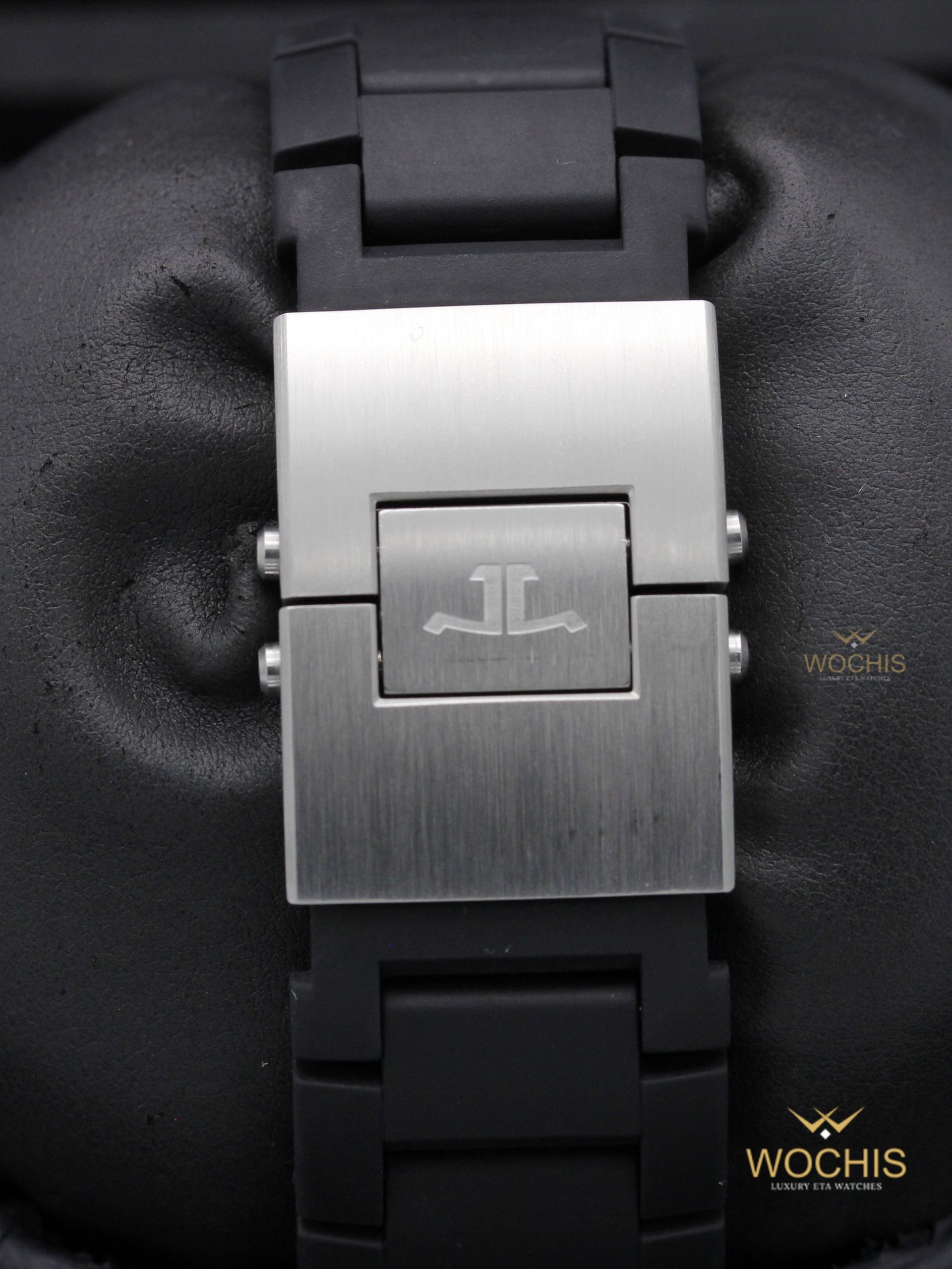 Jaeger Le Coultre Reverso Squadra Home Time 230.8.77-6017 (Stainless Steel - 41 - White)
