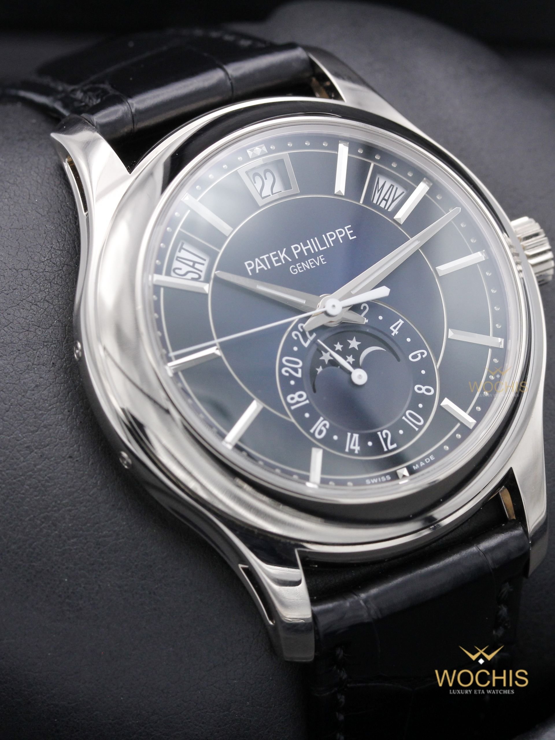 Patek Philippe Annual Calendar - Moon Phase 5205g-013-5023 (White Gold-40-Blue)