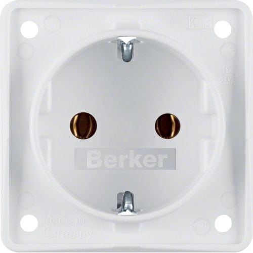 berker-integro-beyaz-priz-a76ff5.jpg