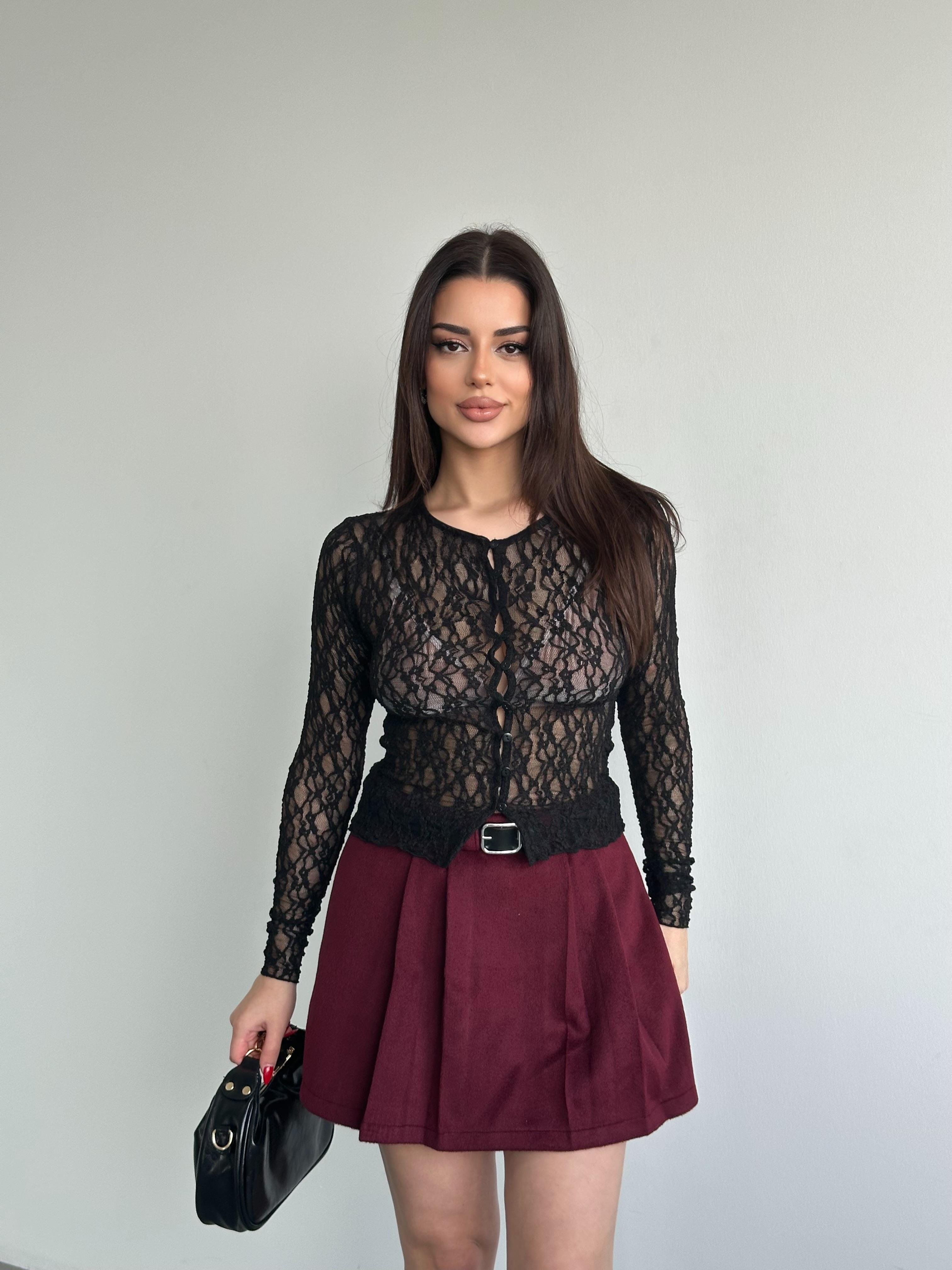 Dantel Düğmeli Bluz