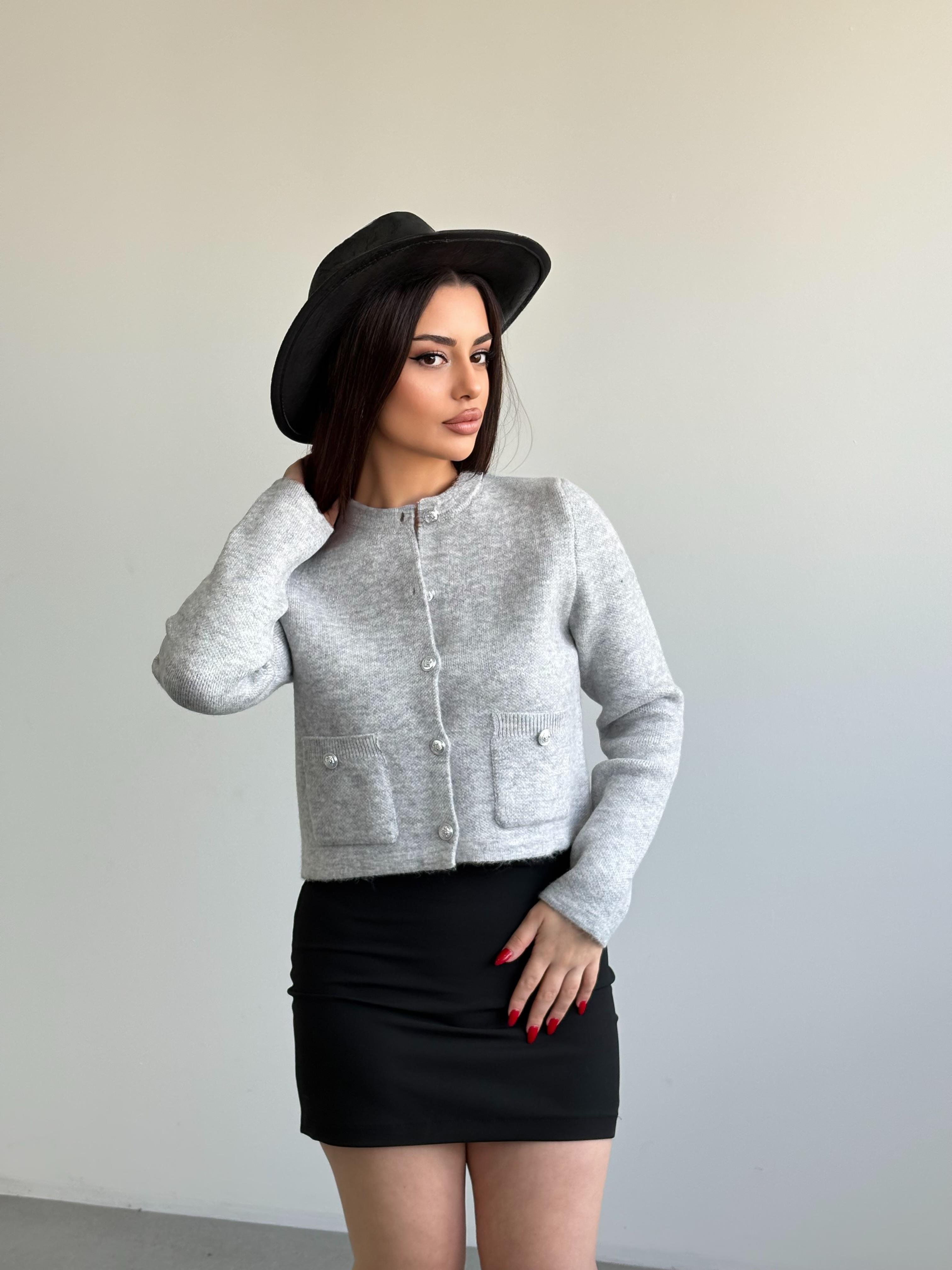 Düğmeli Triko Hırka