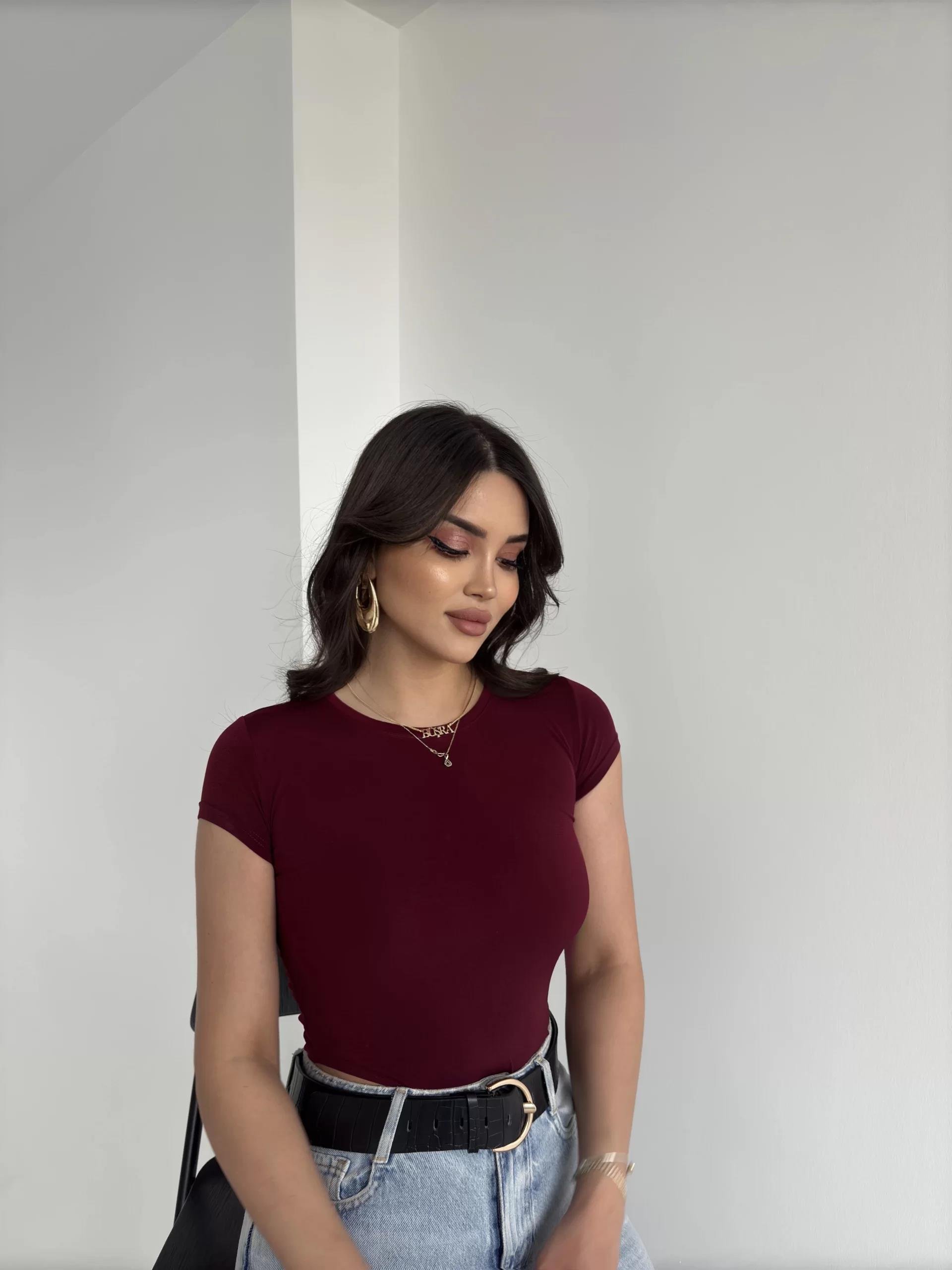 Kısa Kollu Bisiklet Yaka Bodysuit