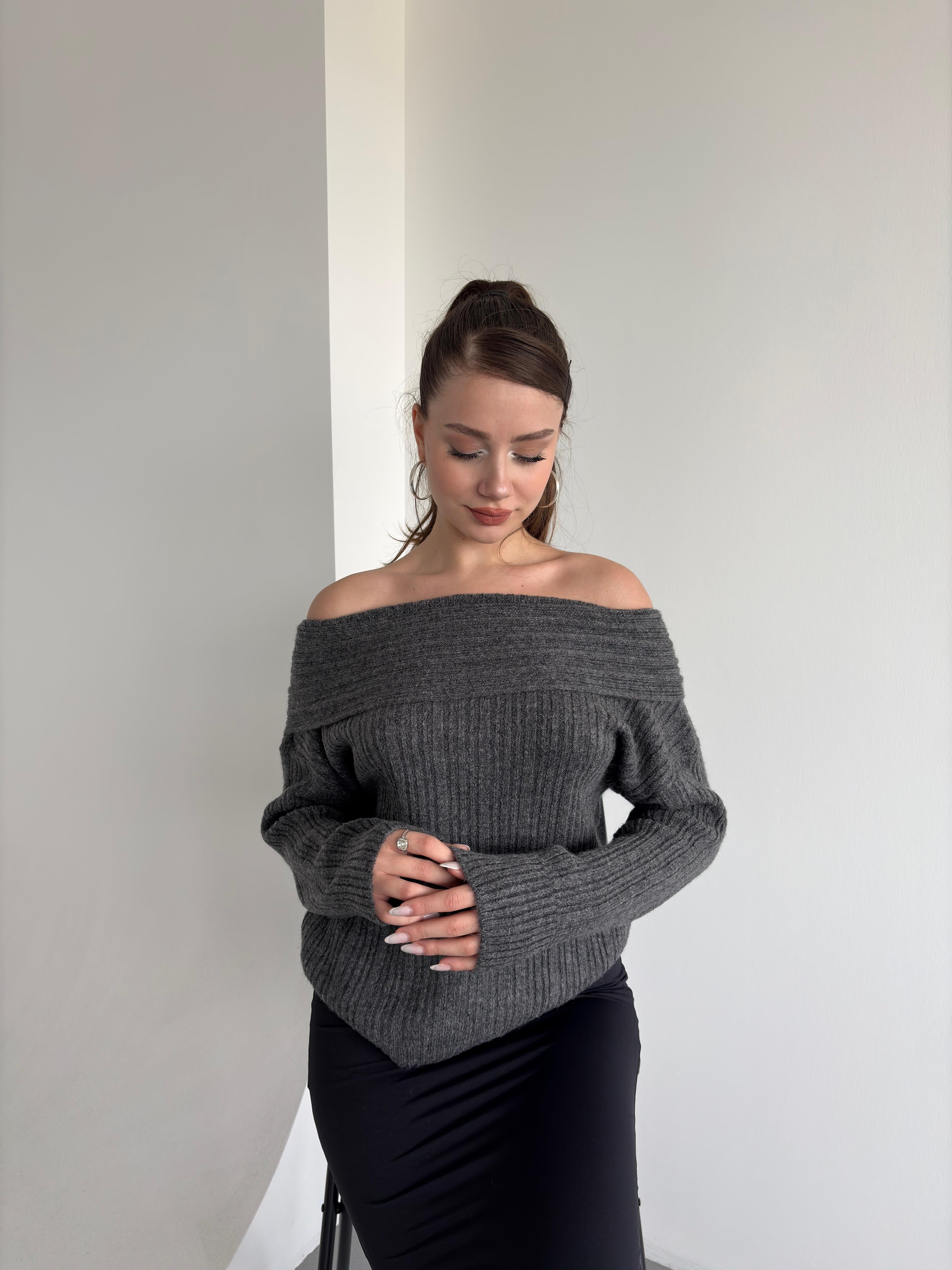 Madonna Oversize Triko 