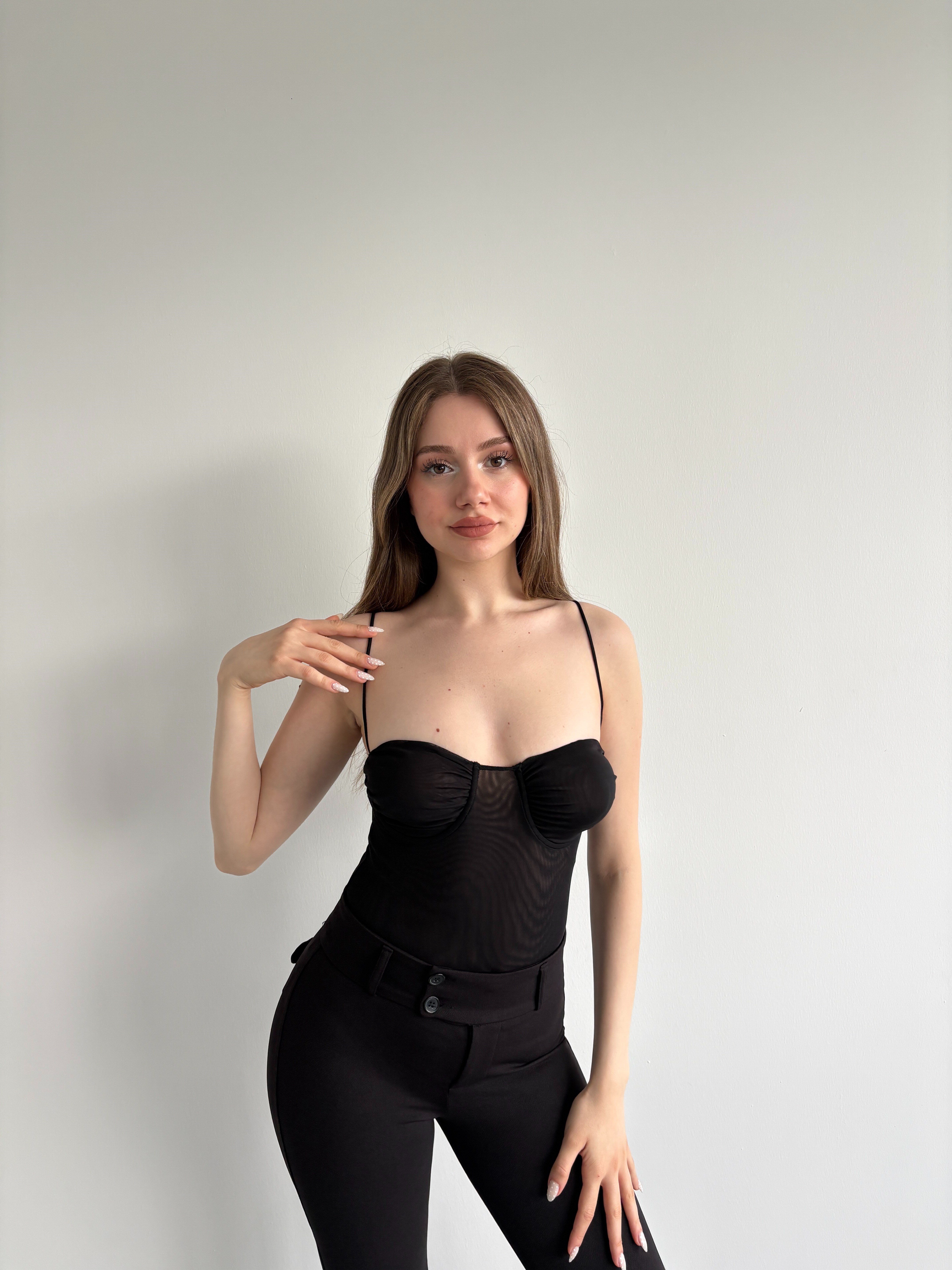 Tül Göğüs Detay Bodysuit