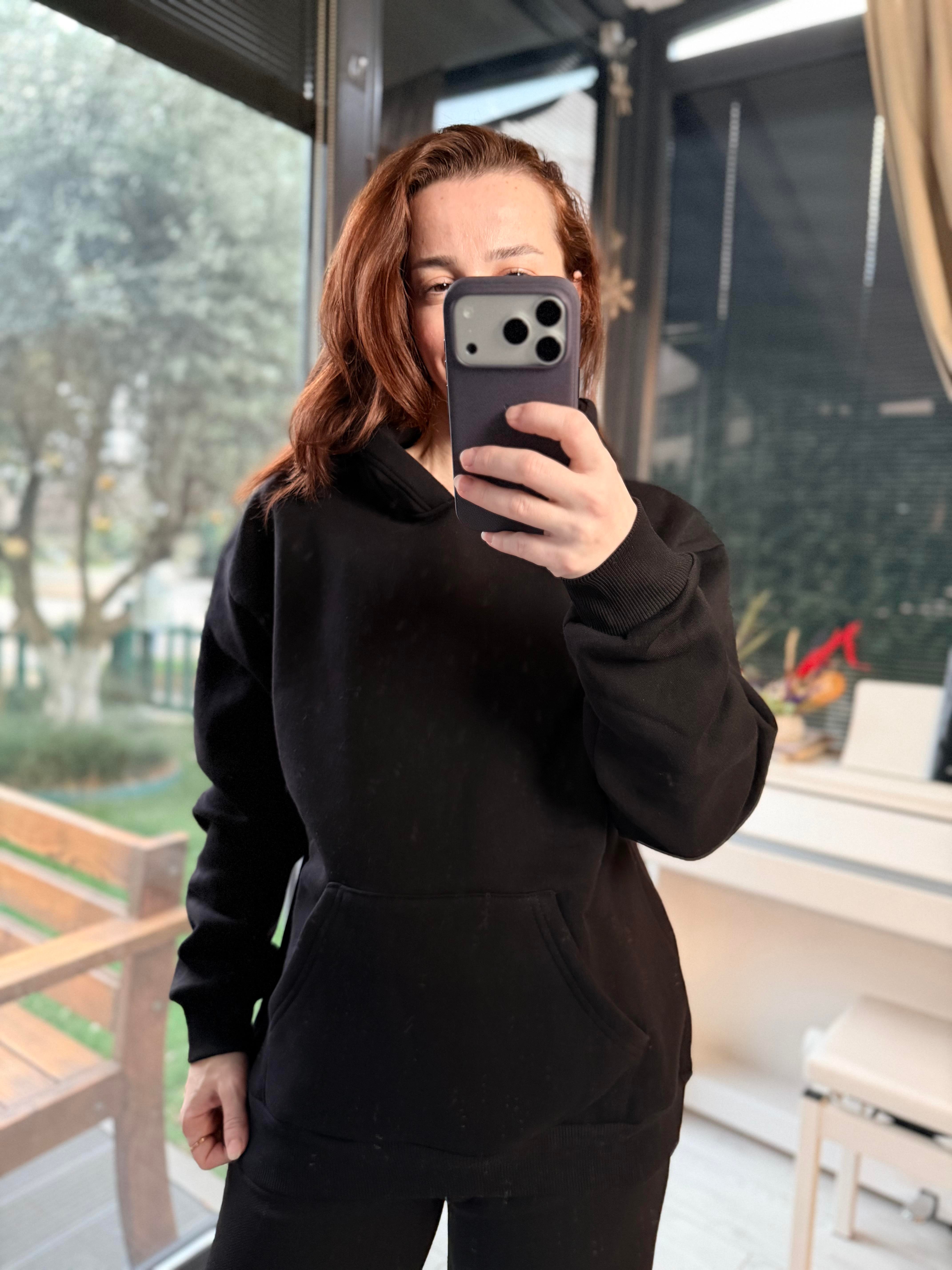Kapüşonlu Uzun Siyah Renk Sweatshirt 