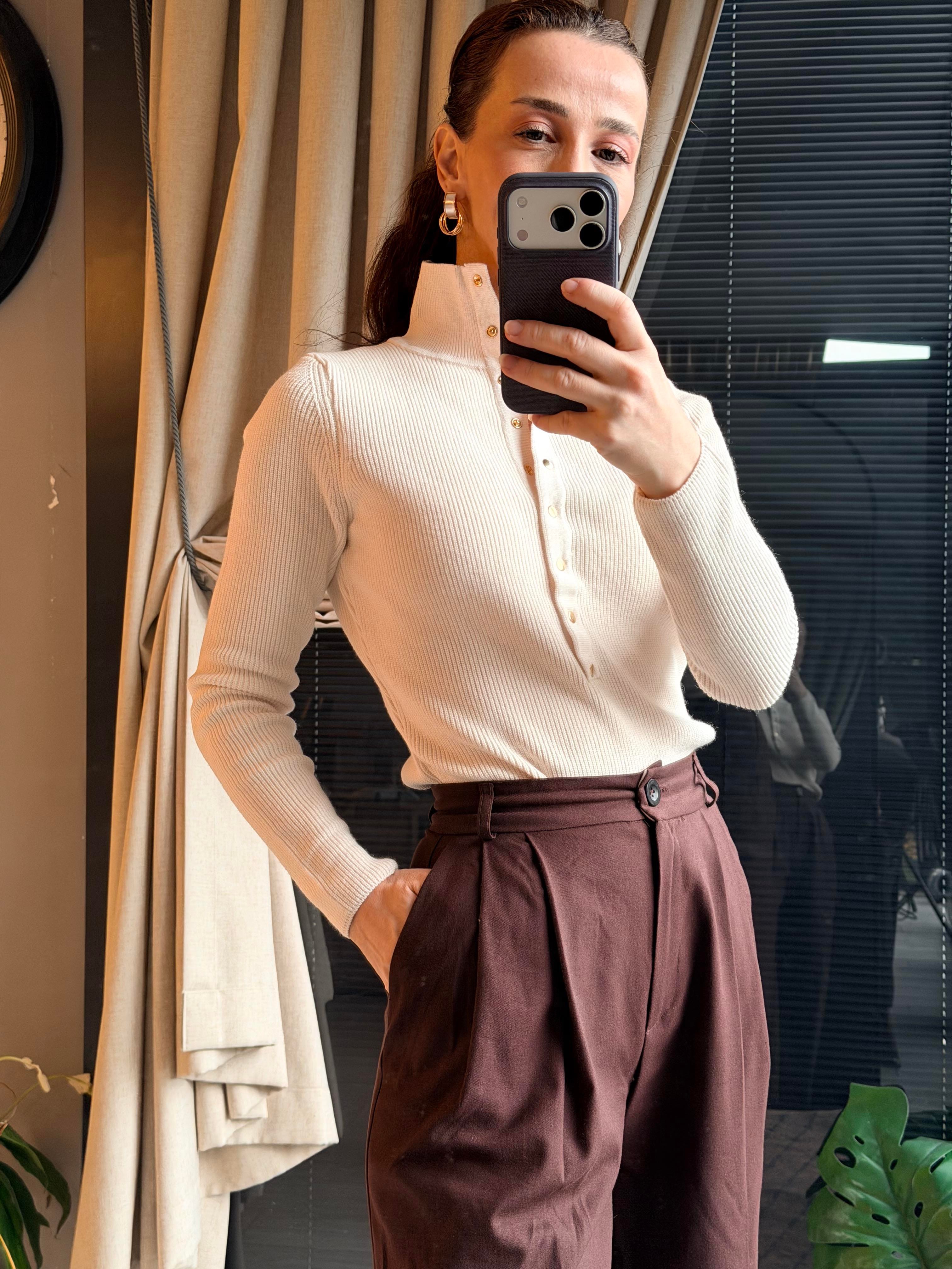 Krem dik yaka çıt çıtlı triko