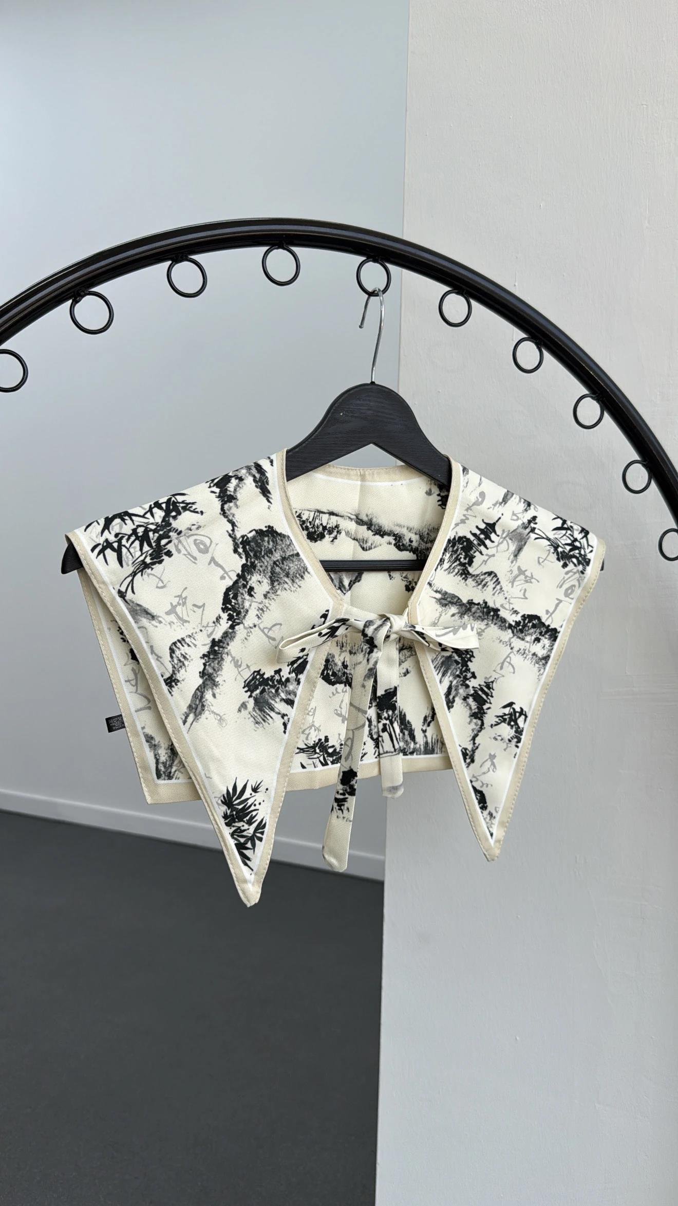 Anemon Krem Siyah Desenli Yaka Fular