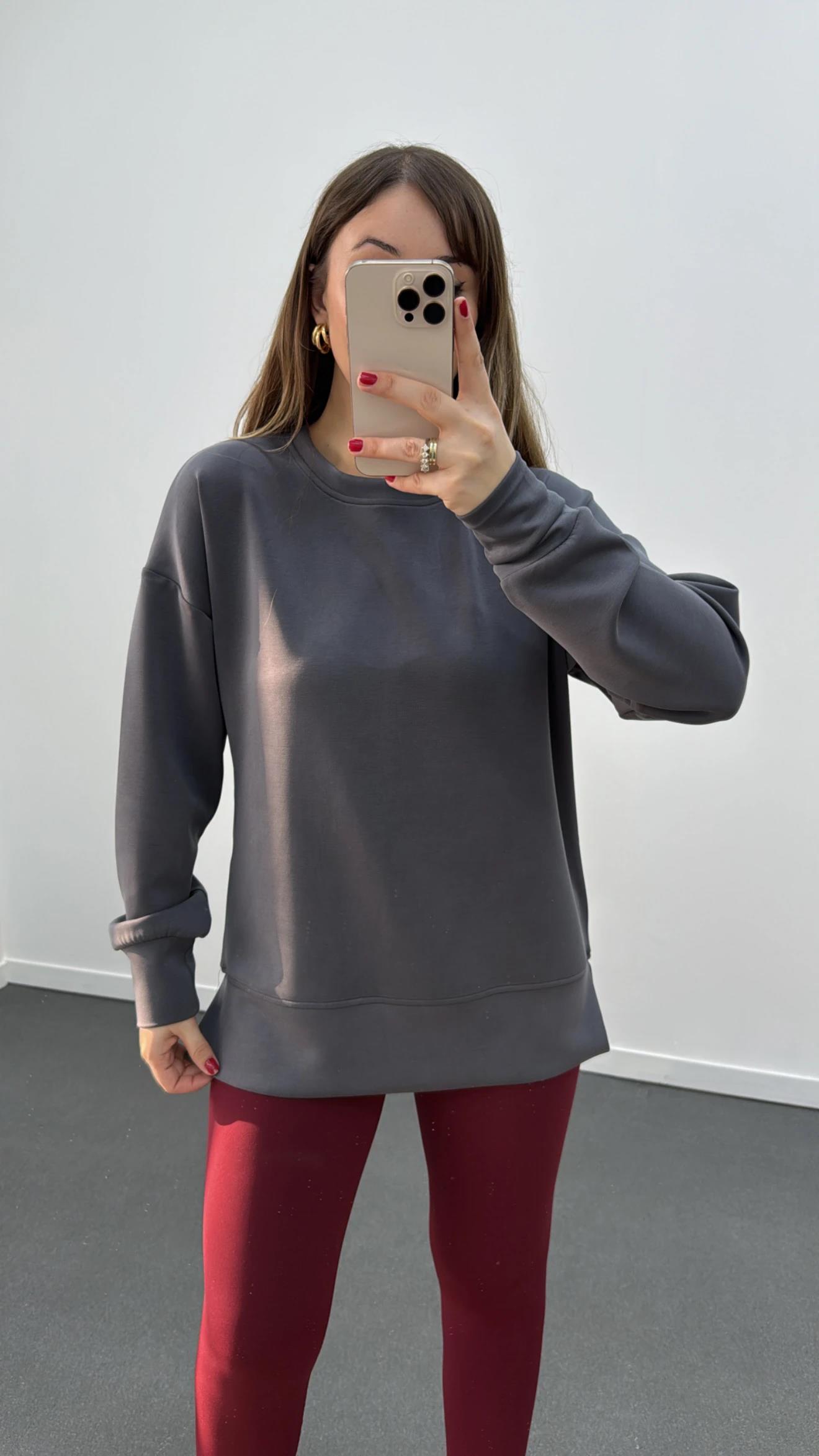 Aurnia Gri Renk Modal Yumuşak Kumaşlı Sweat