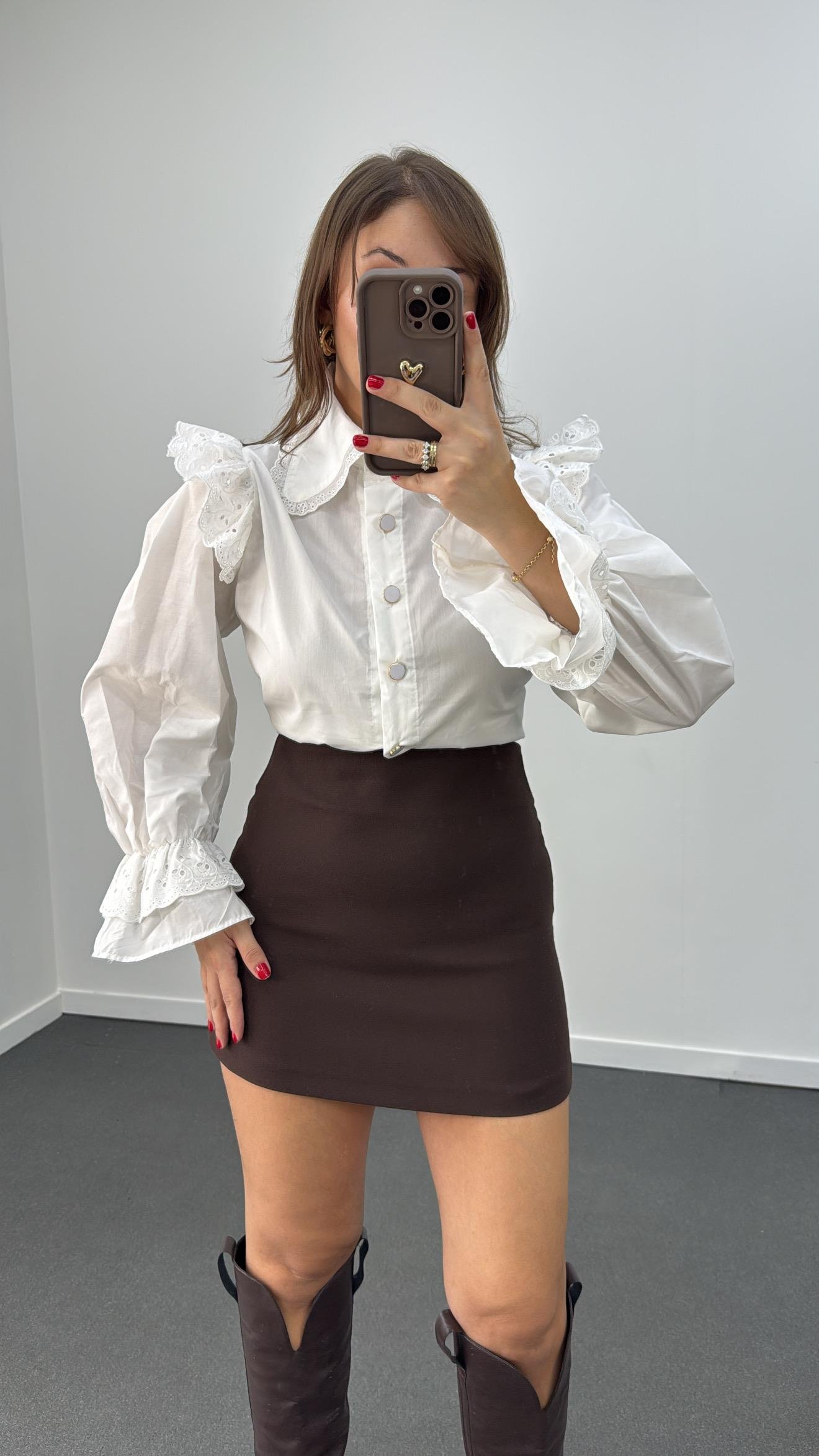 Bonjour Beyaz Yakalı Fisto İşlemeli Gömlek