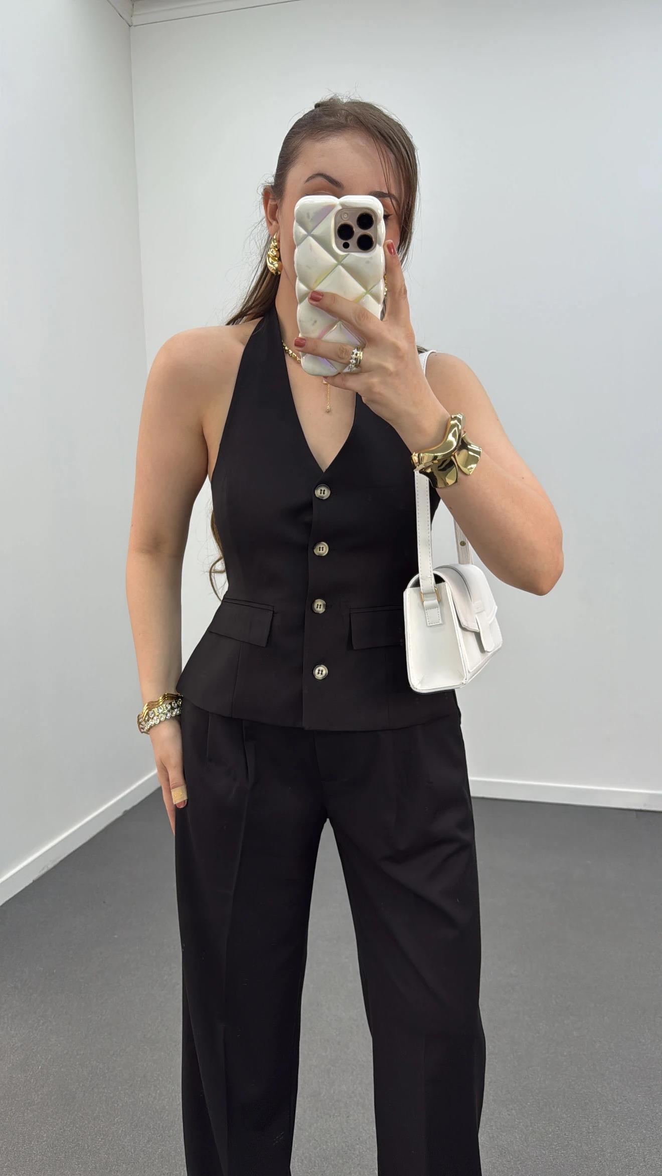 Efruz Premium Seri Siyah Renk 4 Düğmeli Yelek