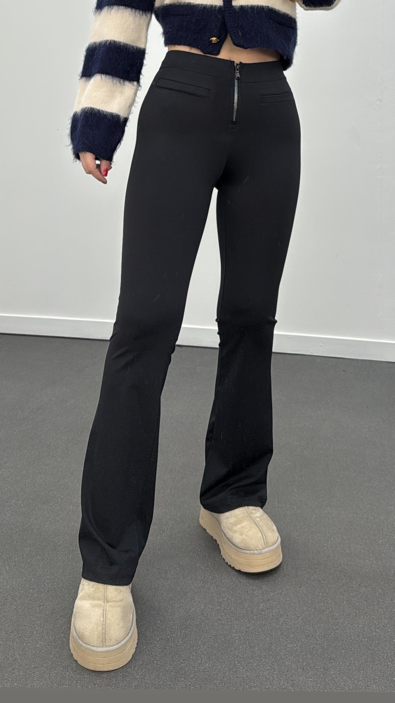 Evelyn Önü Cepli Fermuarlı Siyah Flare Tayt