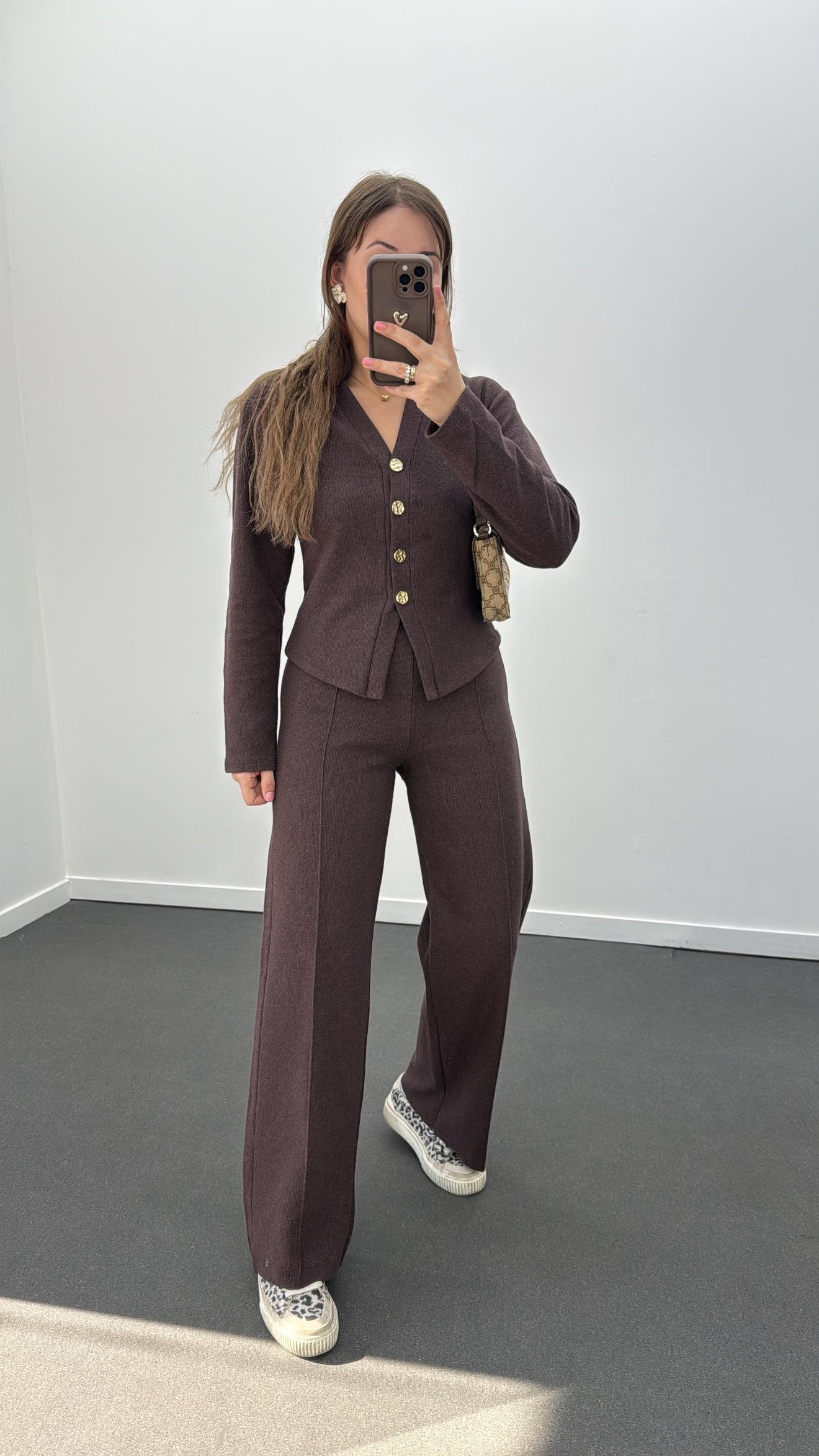 Freya Kahve Gold Düğmeli Hırka Ve Triko Pantolon Takım