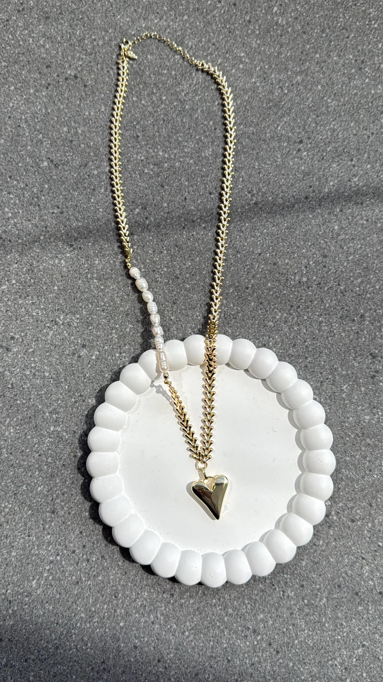 Heardy İncili Kalp Gold Kolye