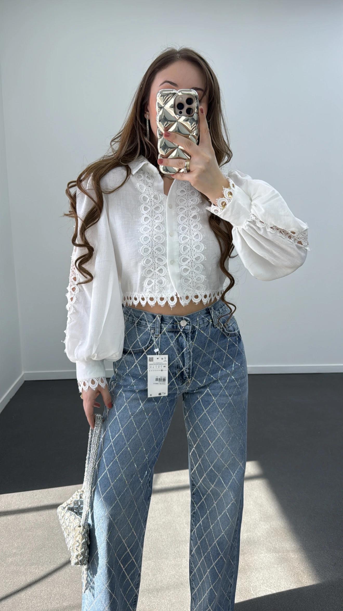 Hugo Beyaz Dantel İşlemeli Balon Kol Gömlek