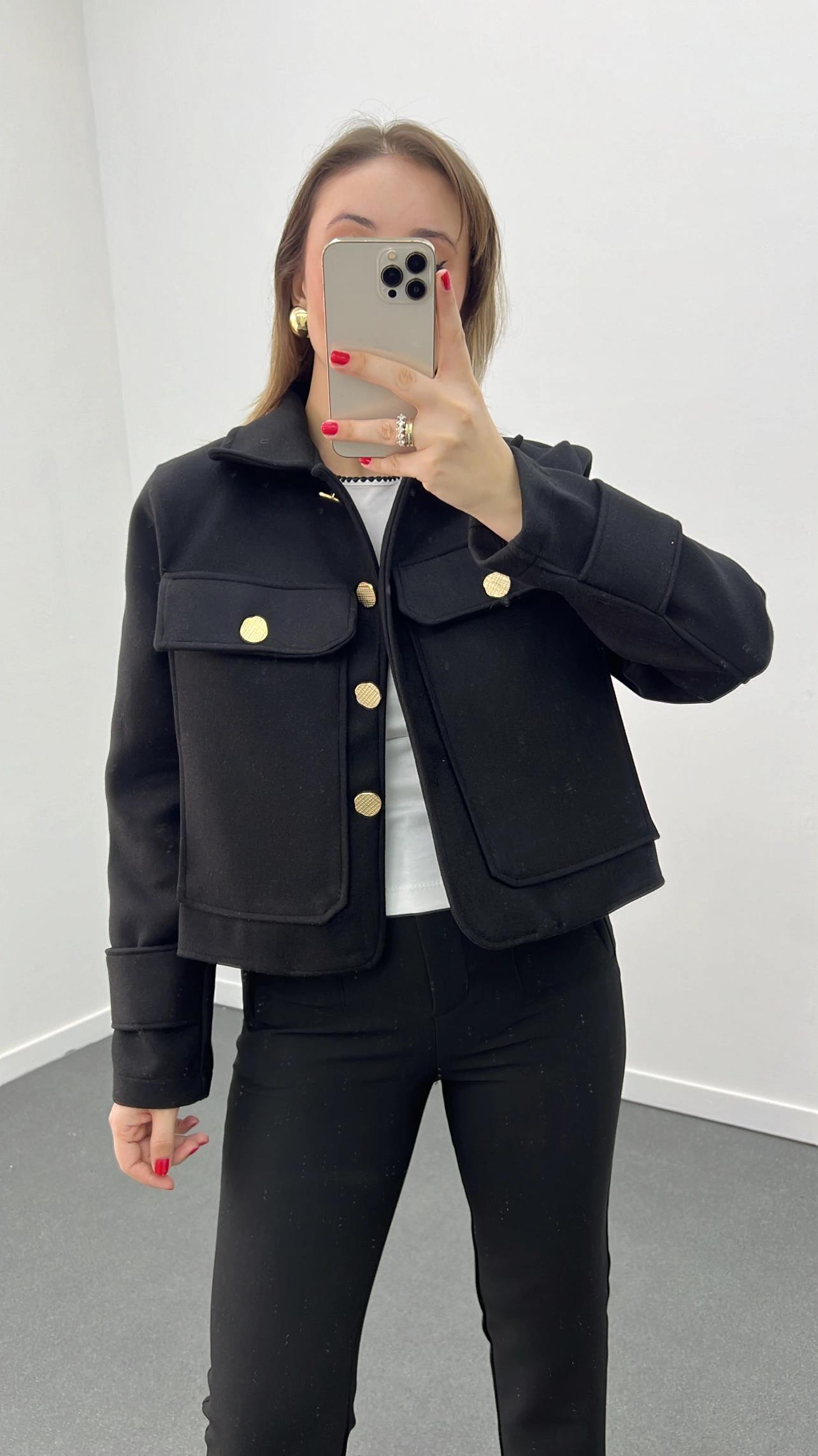 Massi Siyah Renk Kaşe Gold Düğmeli Ceket