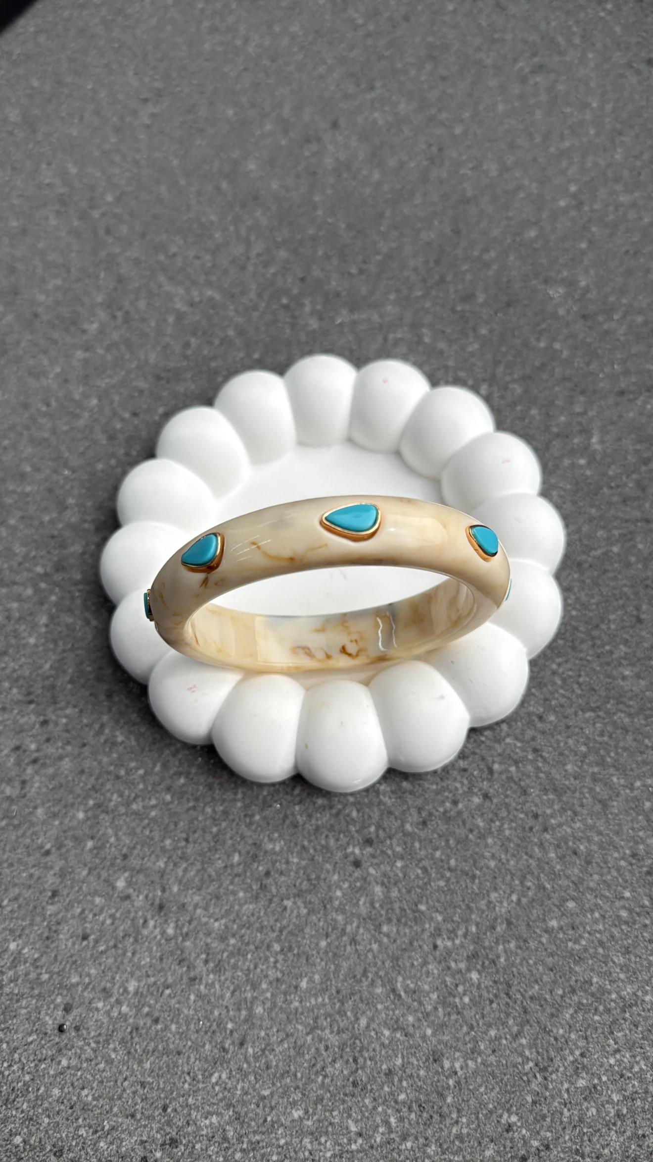 Merry Krem Mavi Bilezik