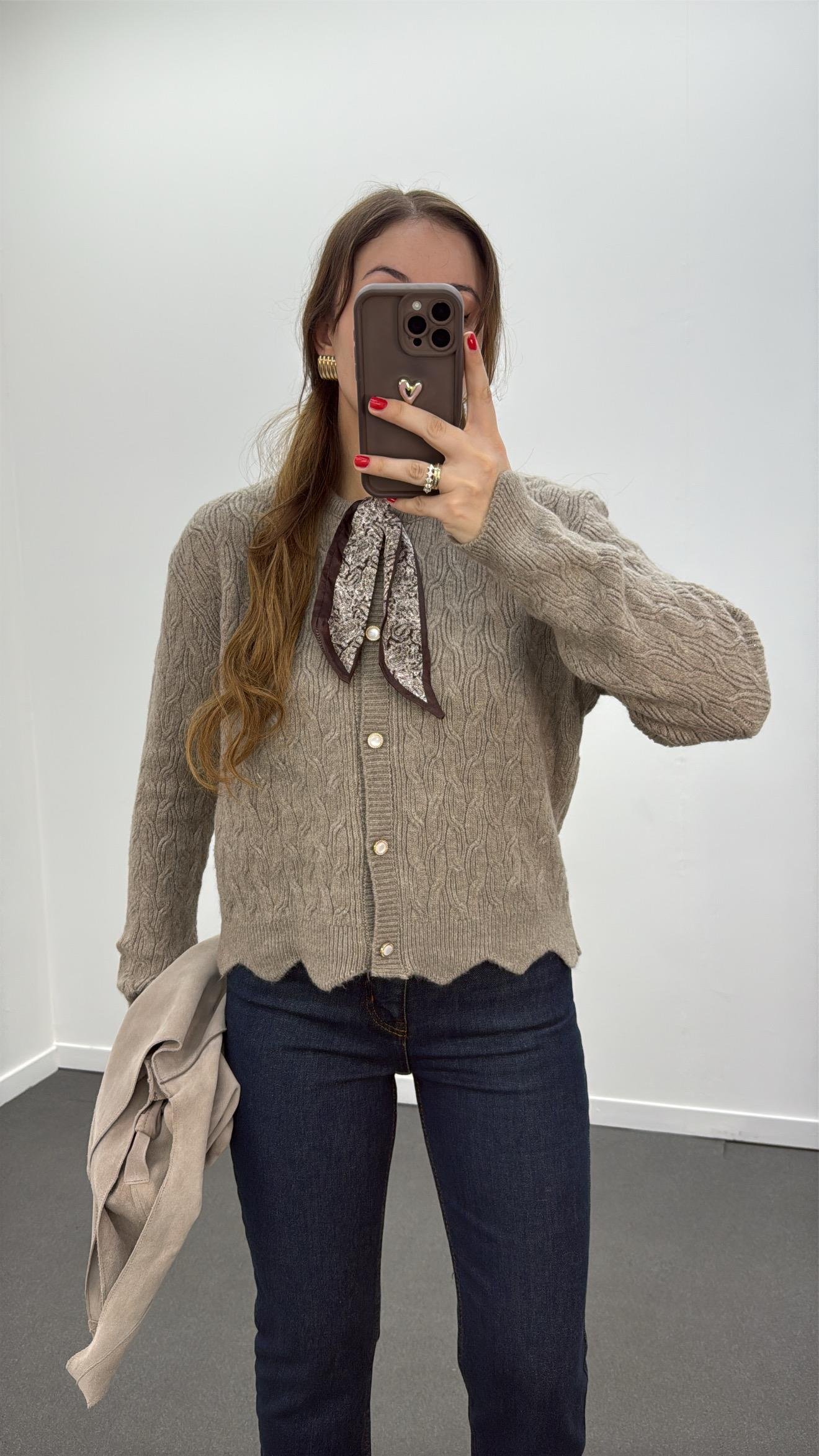 Nerva Açık Fular Detaylı Düğmeli Hırka