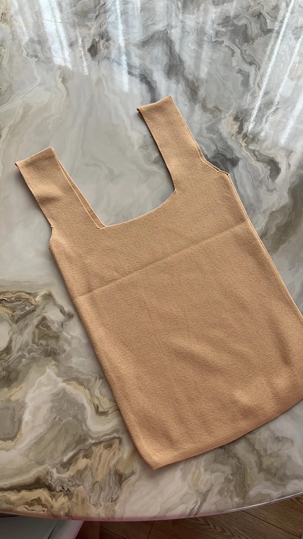 Nude Kare Yaka Atlet