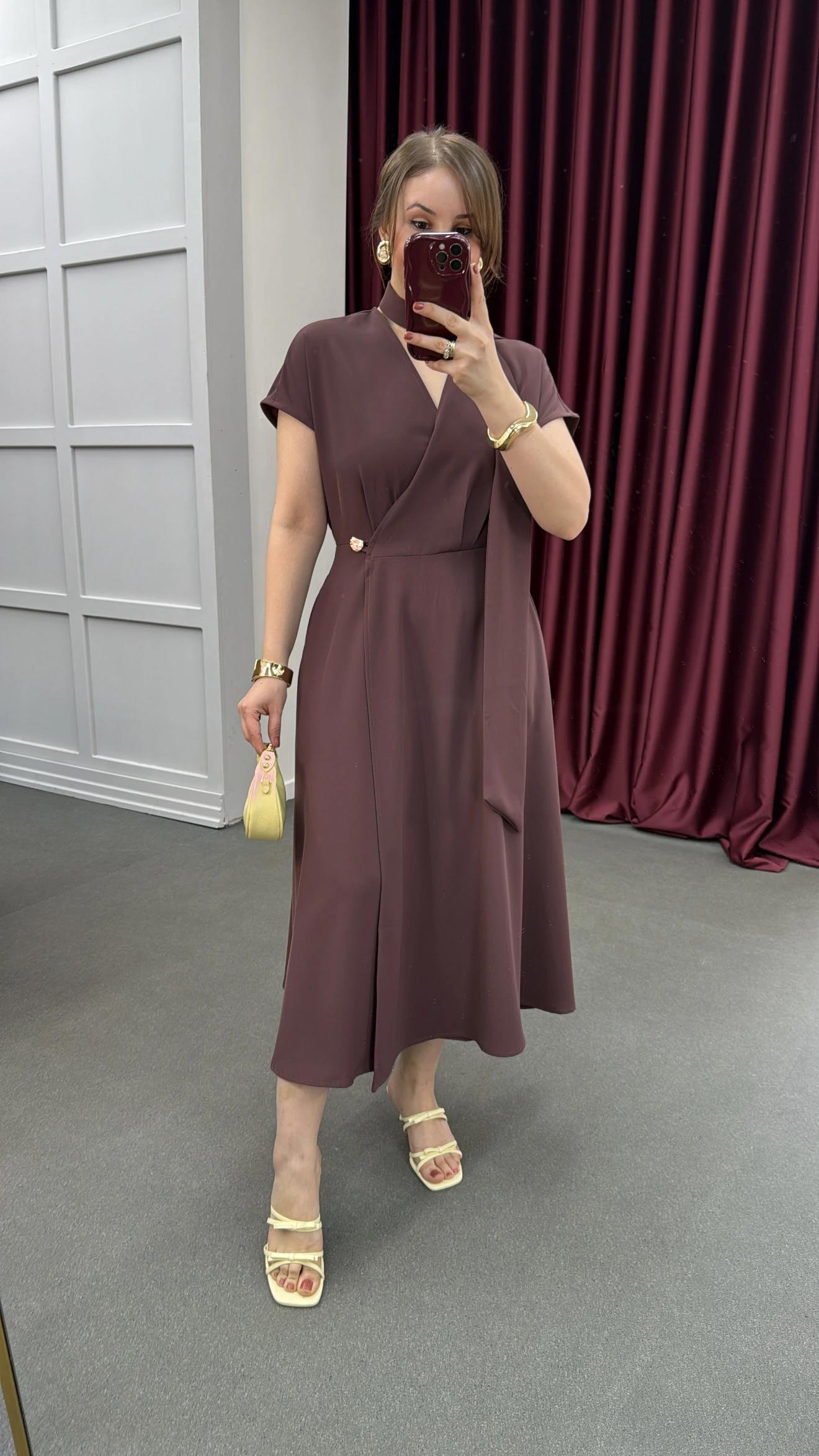 Vina Kahve Kruvaze Gold Düğmeli Midi Elbise