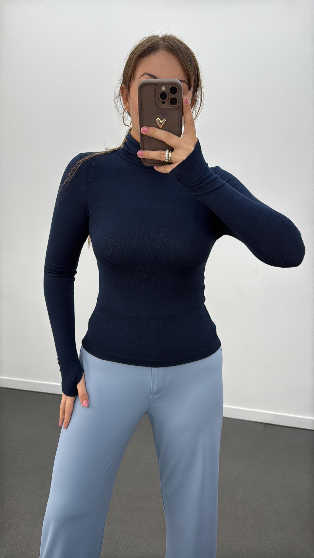 Yoko Lacivert Balıkçı Yaka Modal Body