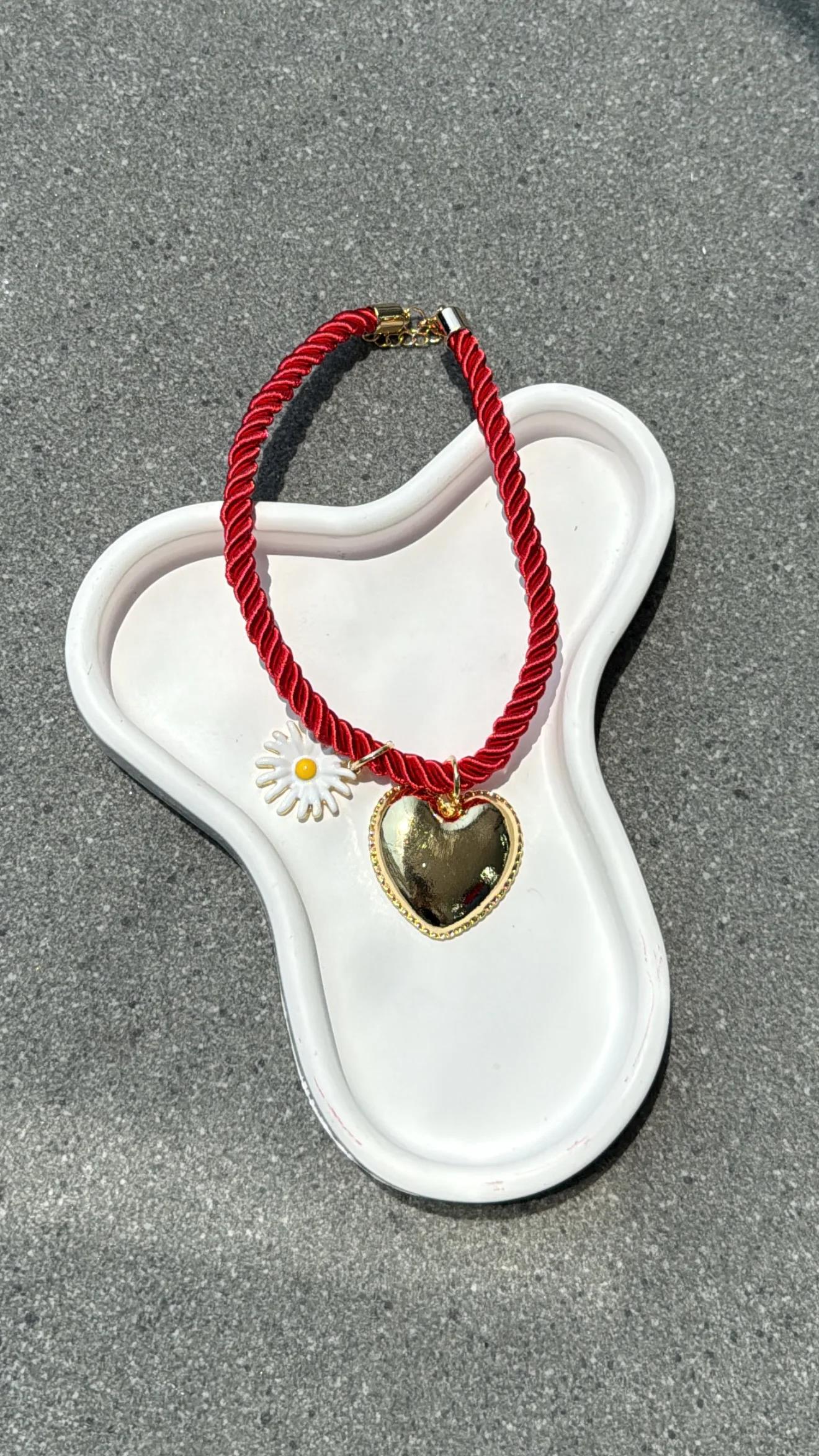 Zenda Gold Kalp Kırmızı Choker Kolye