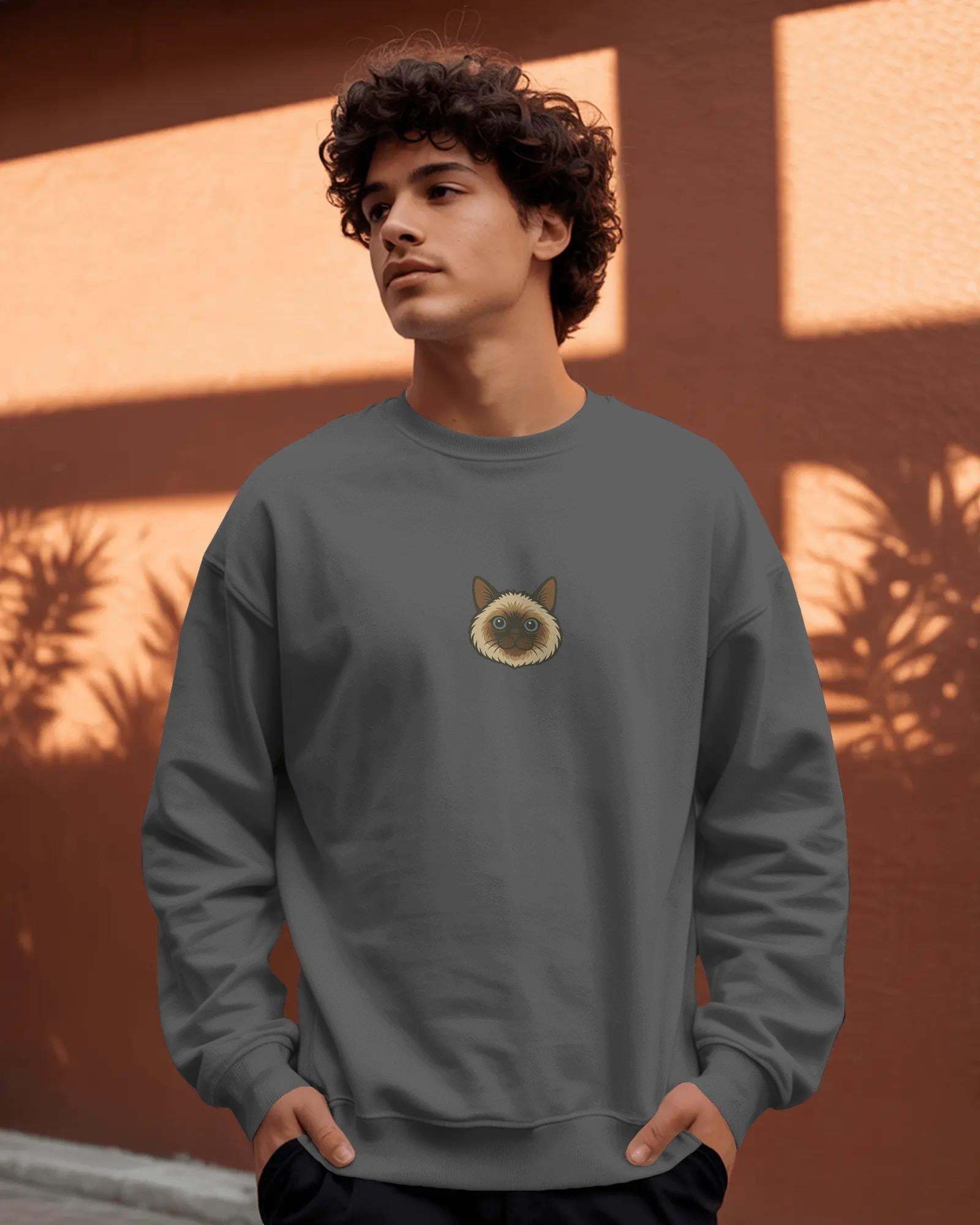 Erkek Siyam Kedisi Desenli Sweatshirt – Minimal Göğüs Baskılı, Unisex Rahat Kalıp