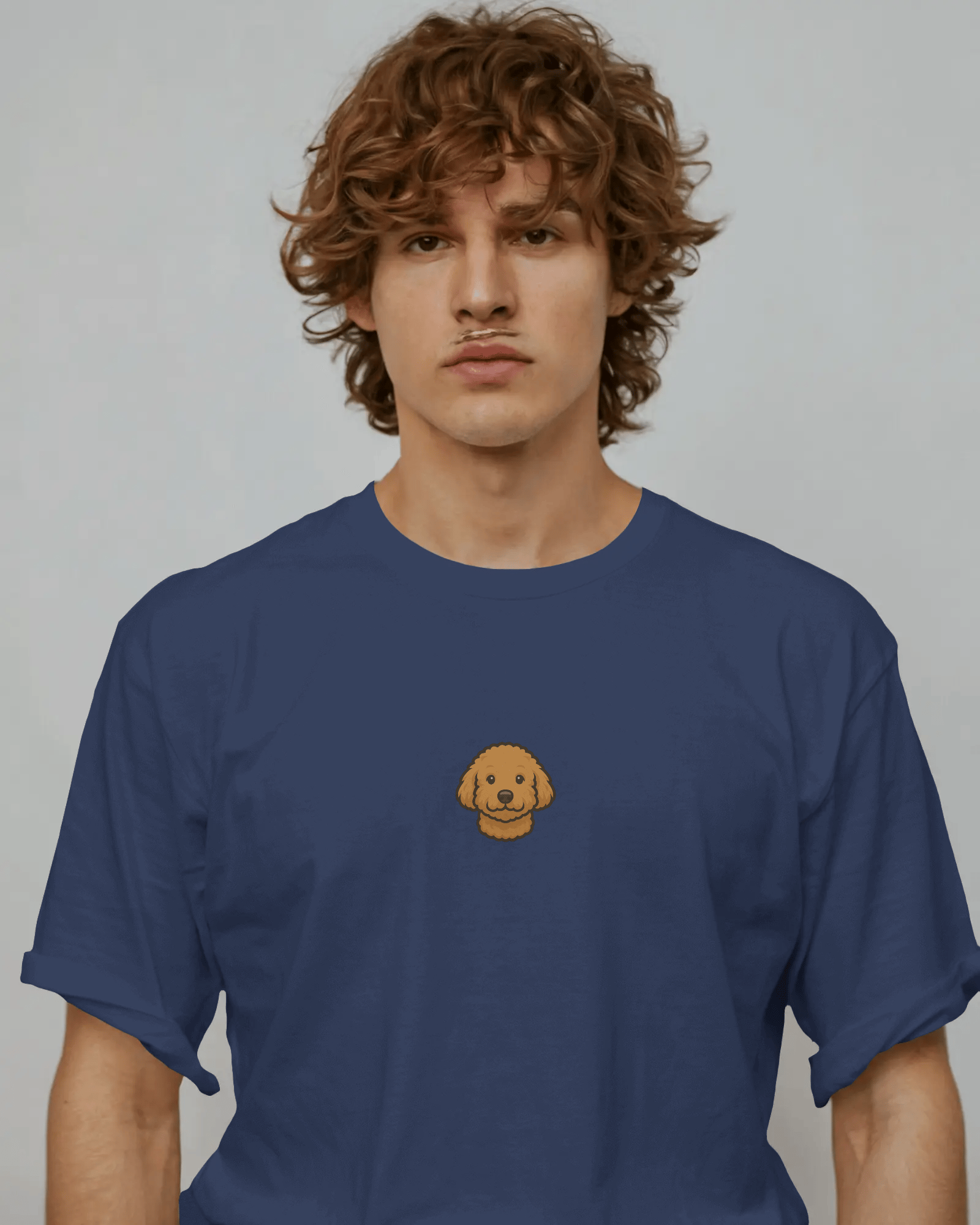 Goldendoodle Köpek Baskılı Unisex Oversize Tişört – Minimal Sevimli Poodle Mix Tasarım
