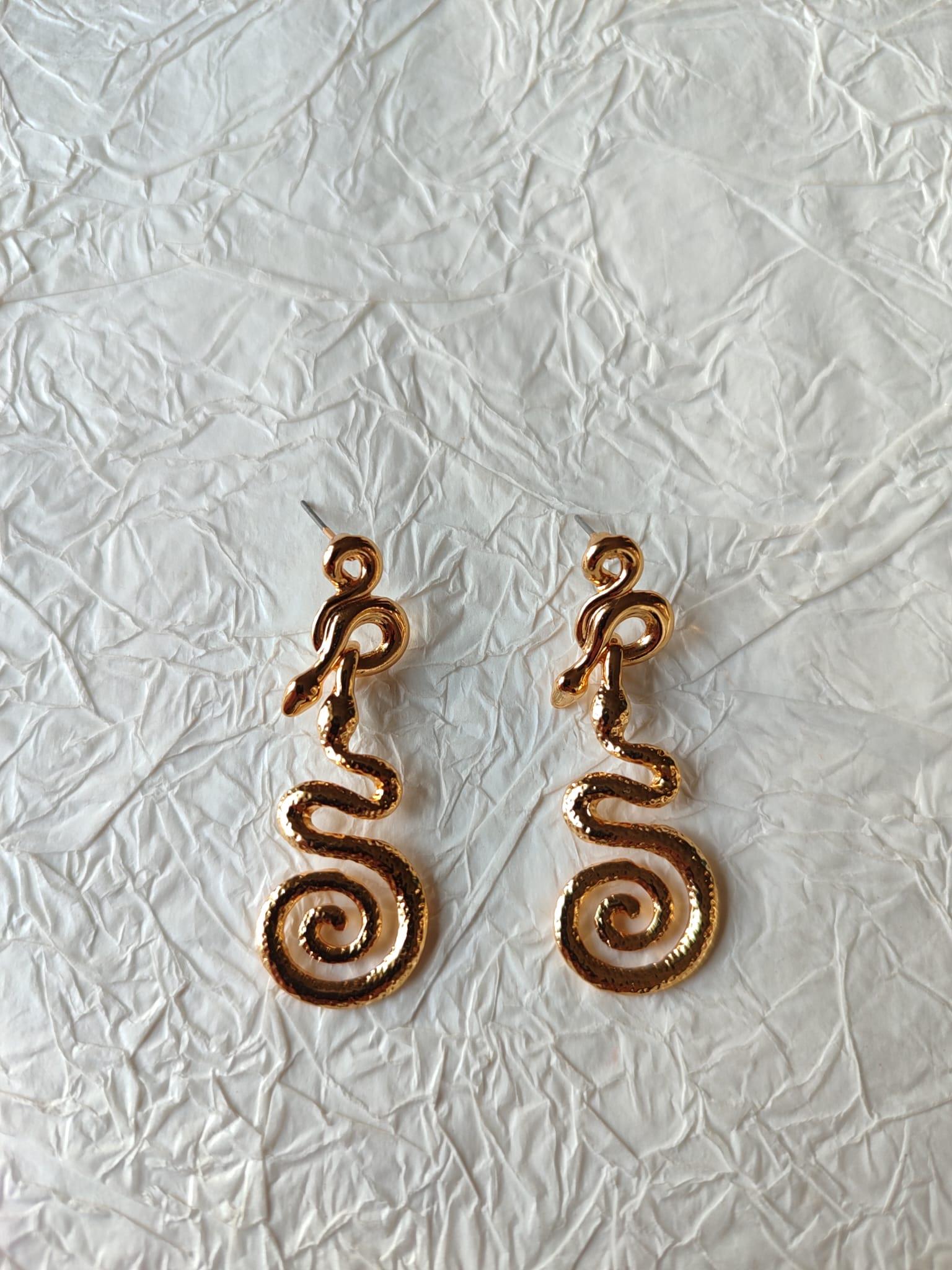 Medusa Çelik Küpe