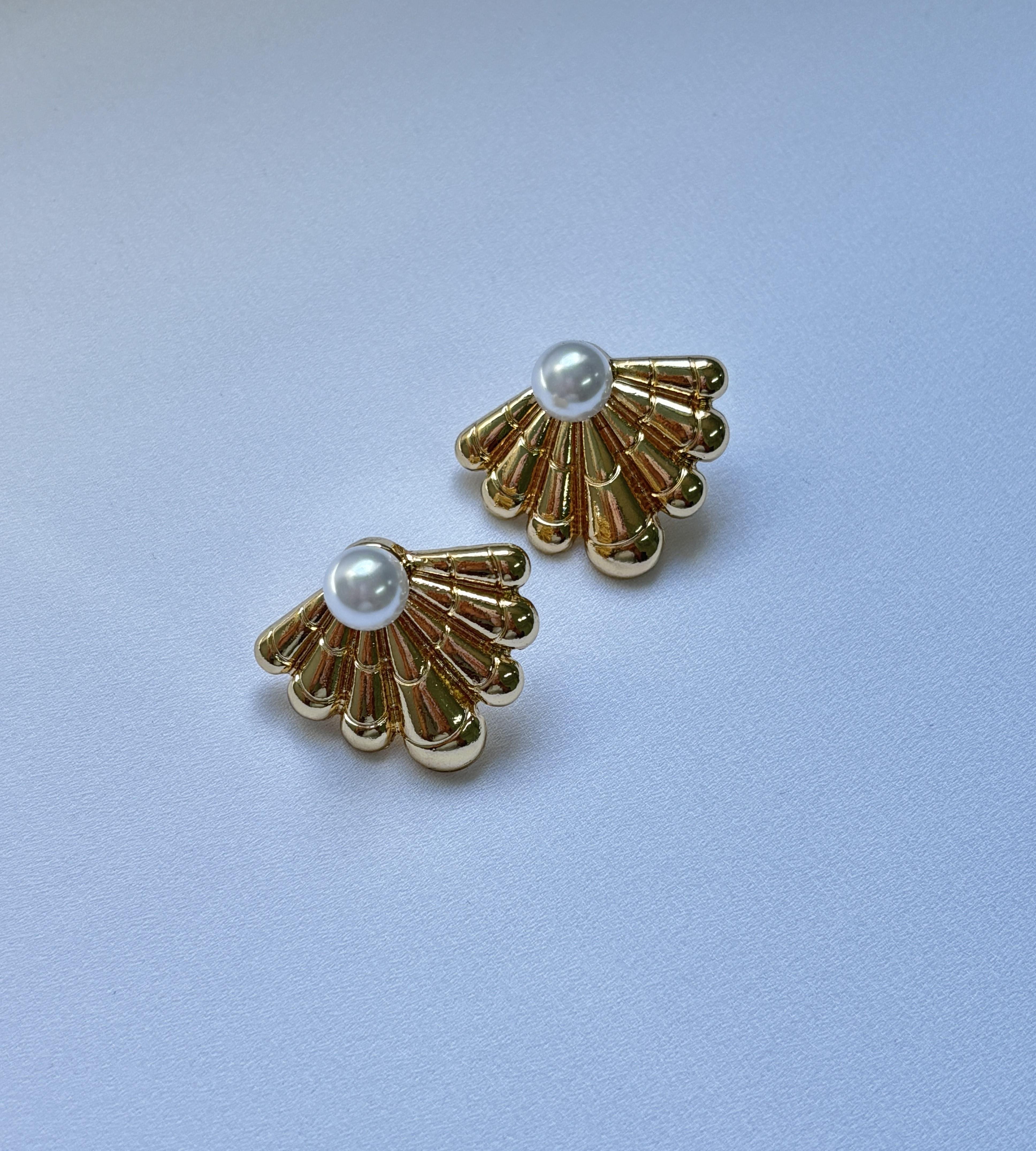 İNCİ DETAYLI GOLD KÜPE 