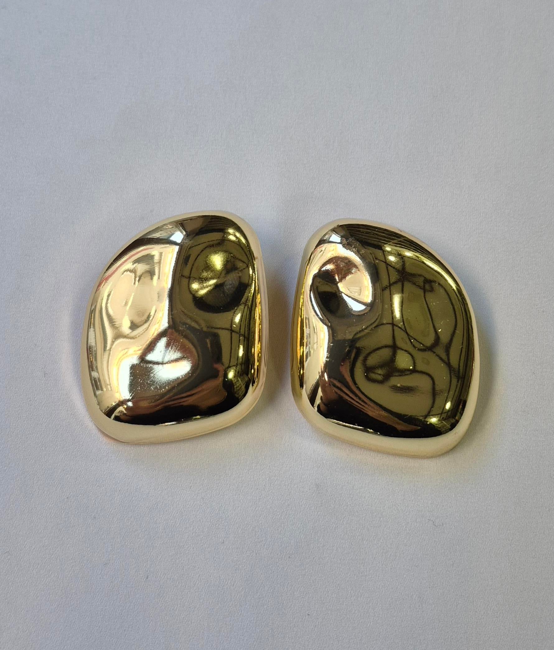DALGALI METAL KÜPE
