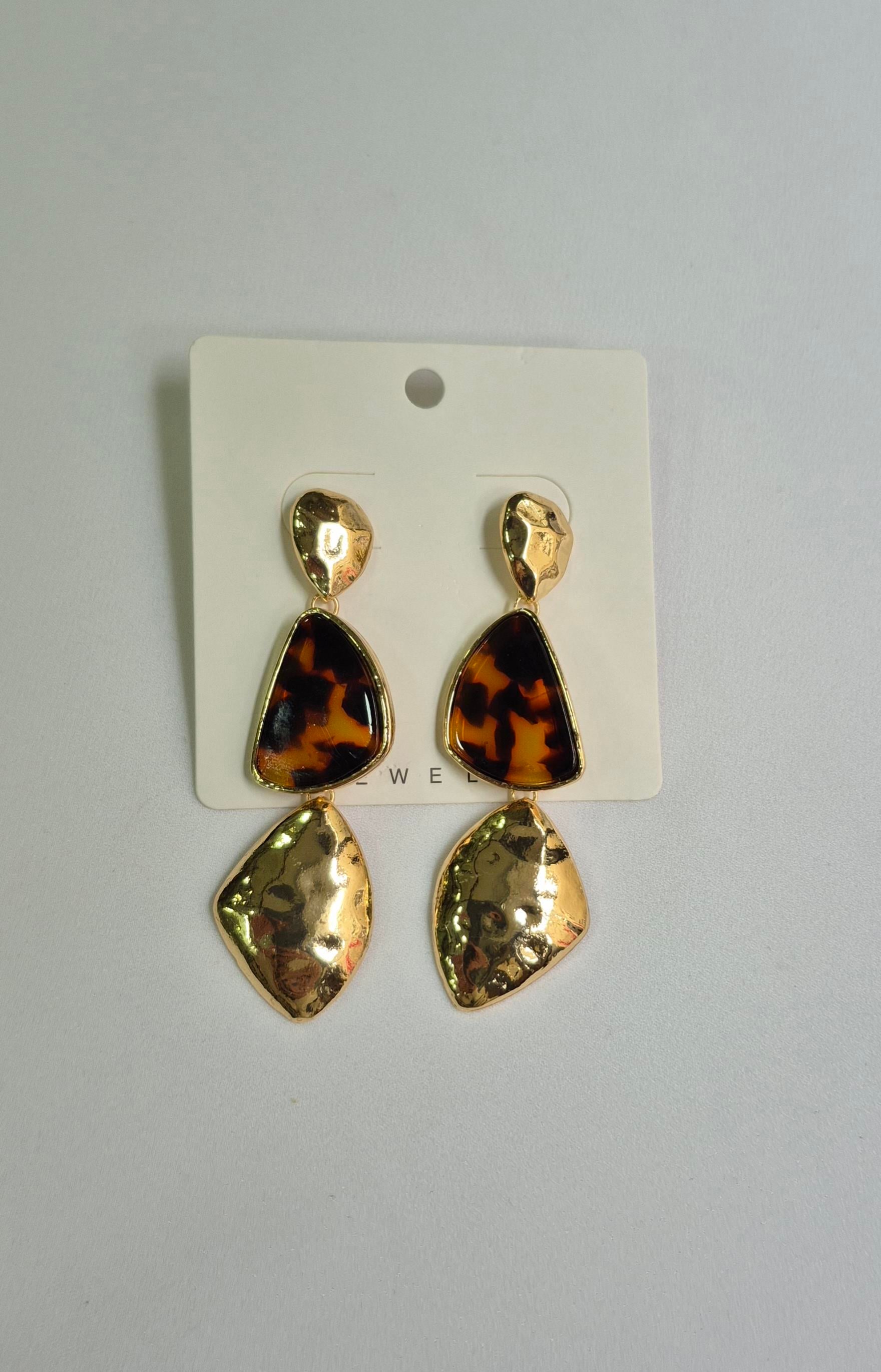 GOLD DETAY SALLANTILI KÜPE 