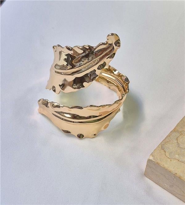 KIVRIMLI  GOLD BİLEKLİK