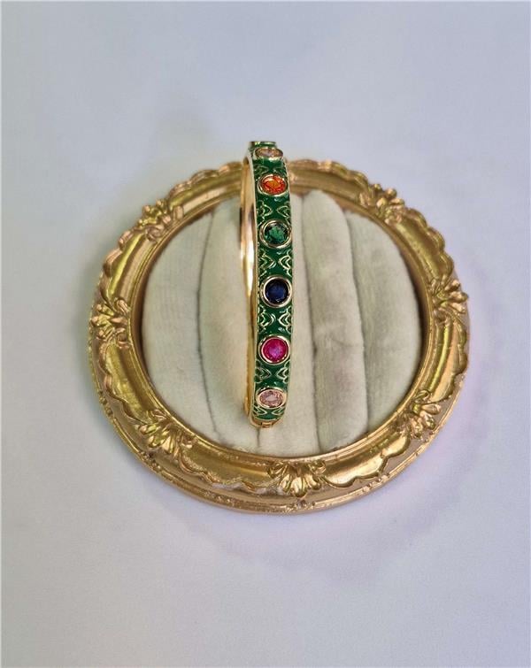 RENKLİ TAŞLI KELEPÇE