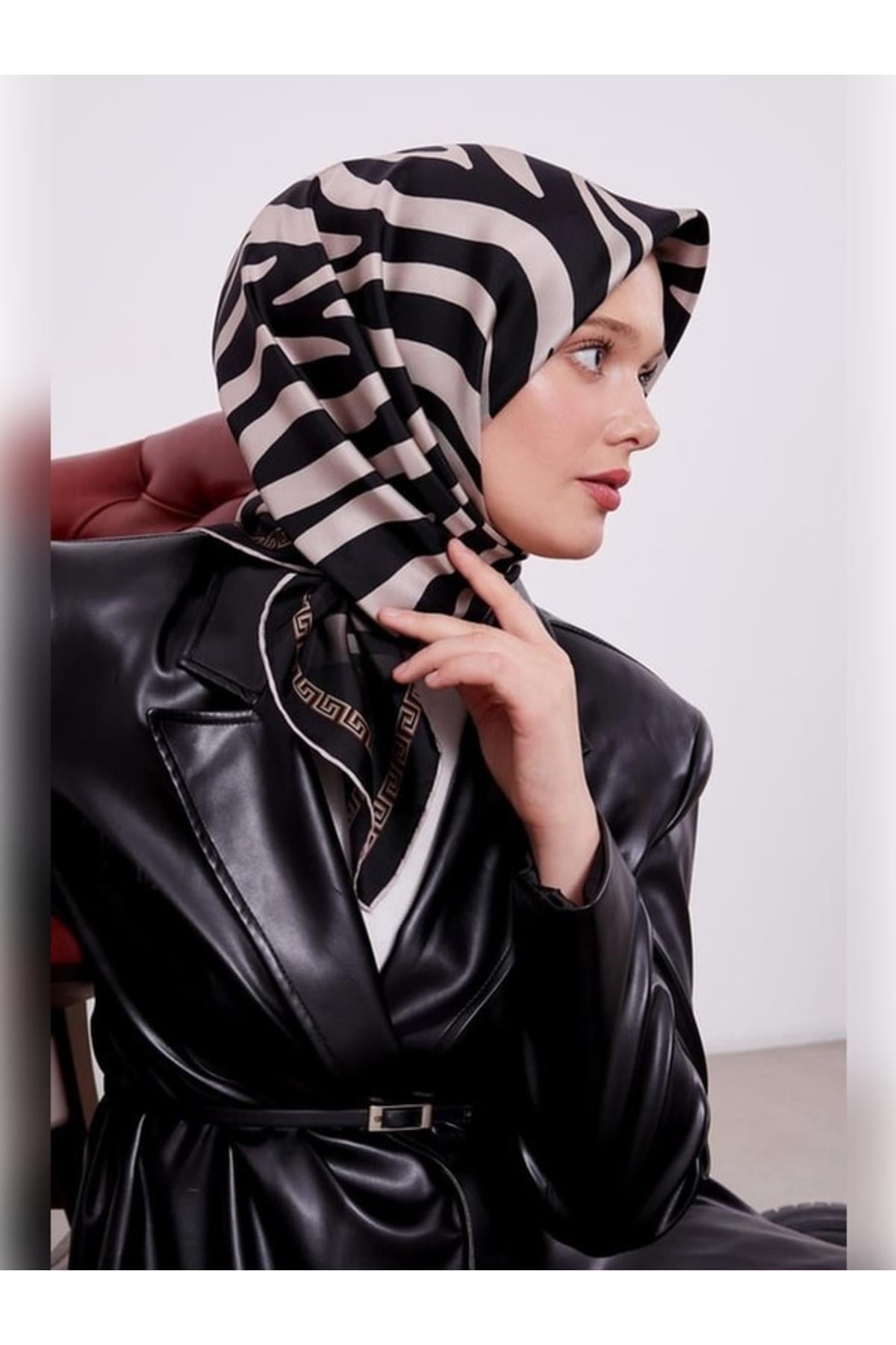 LEVİDOR ZEBRA DESENLİ TWİLL İPEK EŞARP