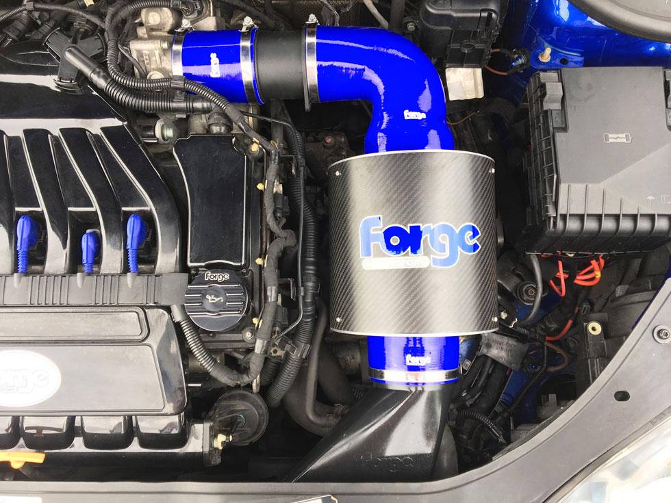FORGE FMIND5R32-BLU Induction Kit for R32 Mk5 Golf - 