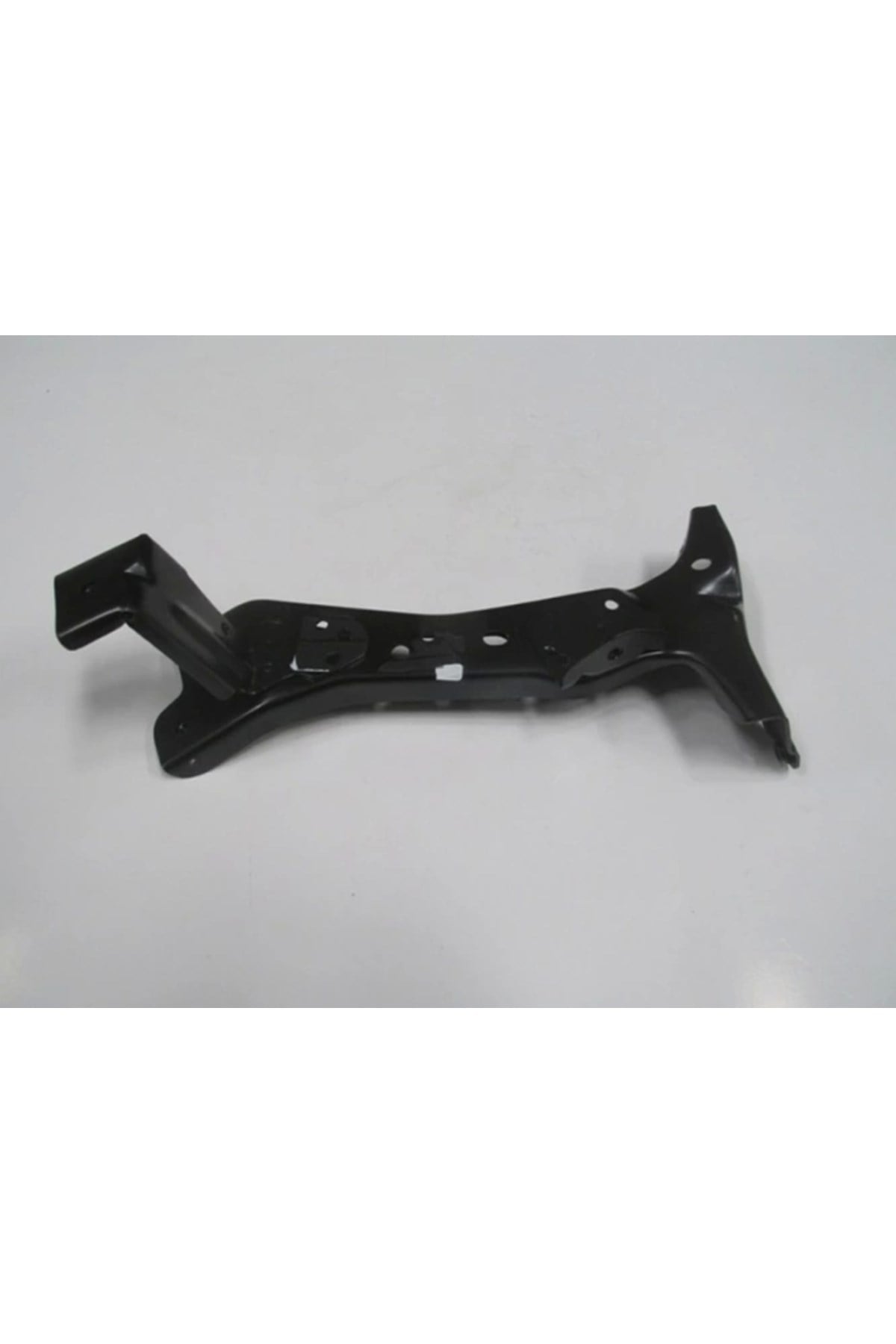 2013-2016 Audi A3 SdHbSb Ön Çamurluk Braketi Sol (Tw) (Adet) (Oem No:8V0821135C) TST4394