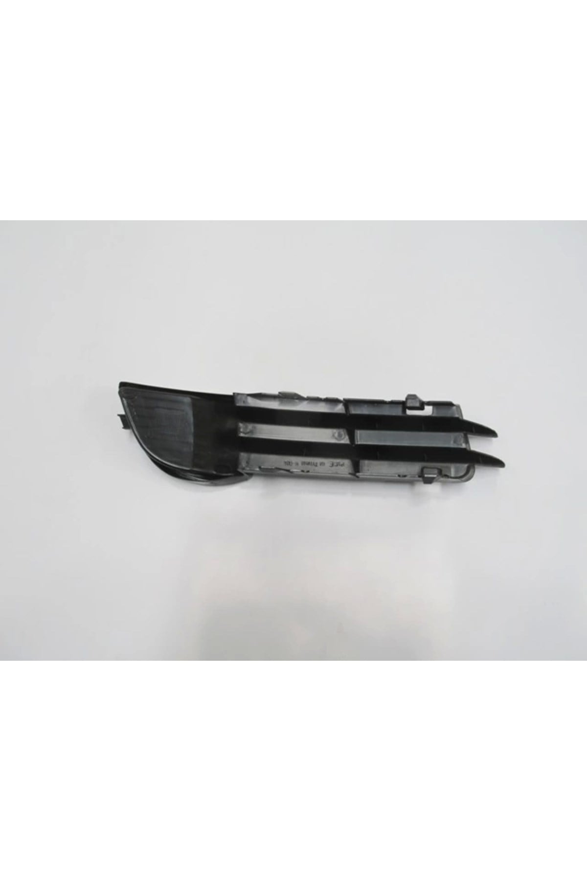 Audi A3 2005-2008 Sis Lamba Kapağı Sol Sis Deliksiz Siyah (Tw) (Oem No:8P4807681A)