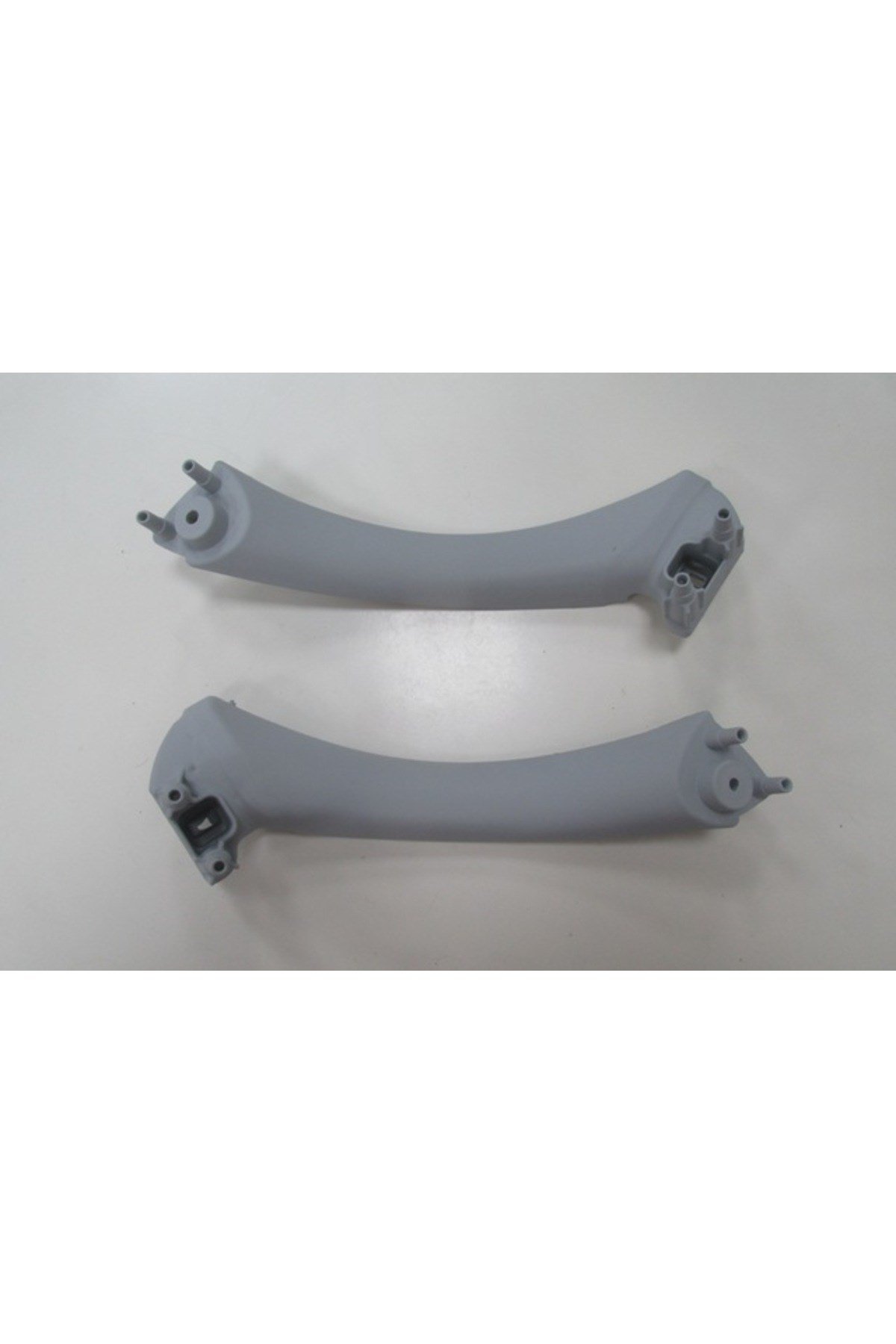 BMW 3 SERI- E90- 05/11; ÖN KAPI İÇ ÇEKME KOLU SAĞ/SOL SET (2 PARÇA) GRİ
