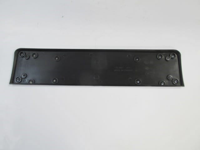 Bmw 5 Seri E60 04/07 Ön Tampon Plakalık Plastiği Siyah (Tw)
