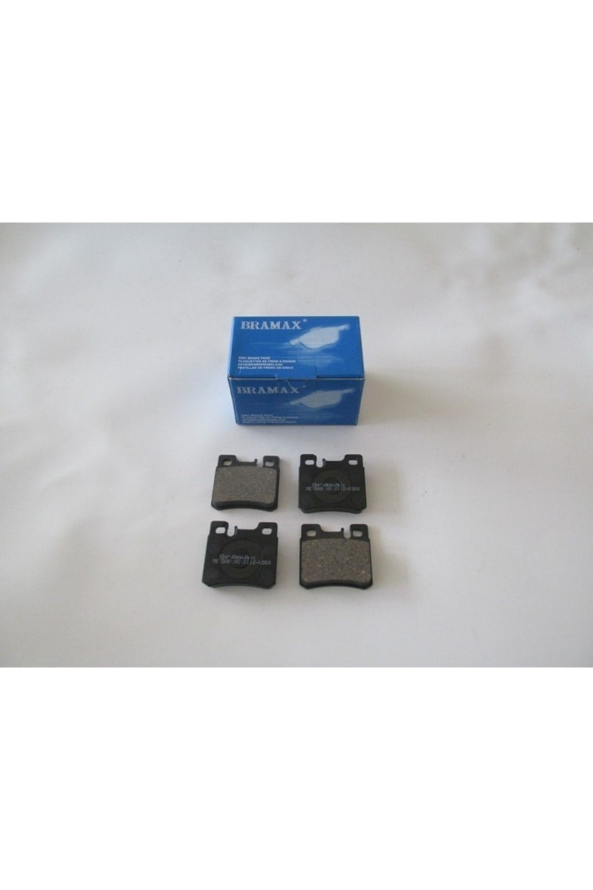 E Class- W124- 93/95 Arka Fren Balatası (KABLOSUZ)(DİSK) (61,8X58,1X13,5)(BRAMAX) A0024200