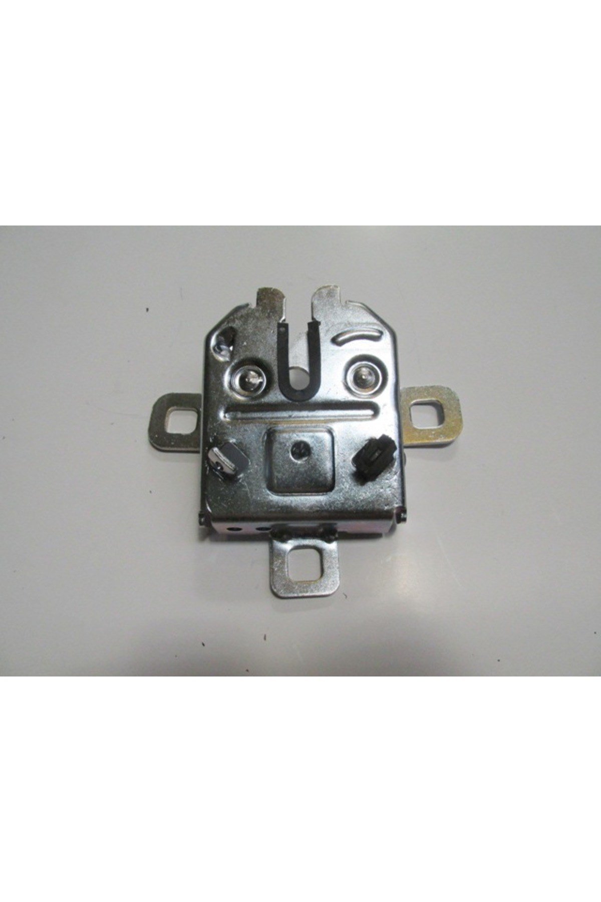 Fiat Linea Classic- 06/15; Kaput Kilidi 51777257