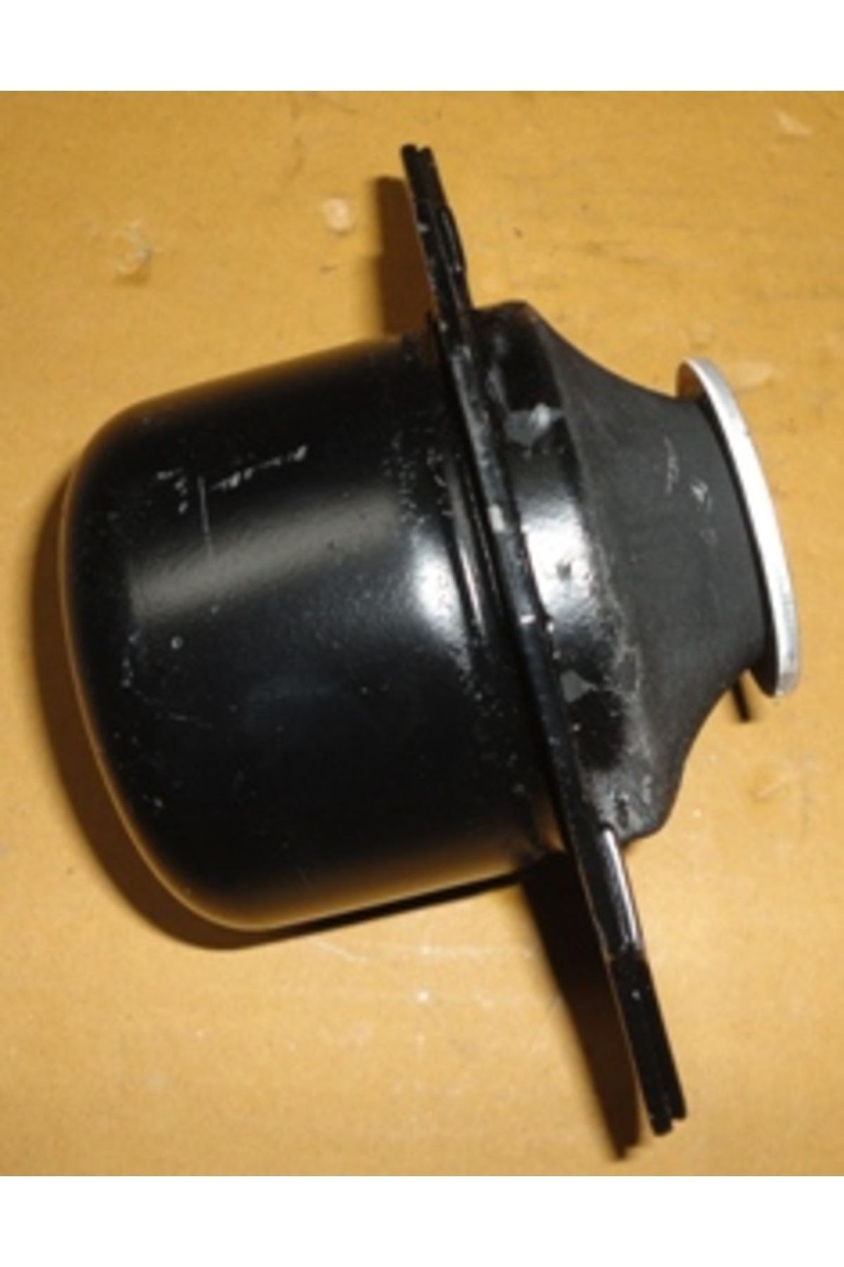OEM NO 191199402C UYUMLU VOLKSWAGEN POLO CLASSIC 96/01 MOTOR TAKOZU ARKA