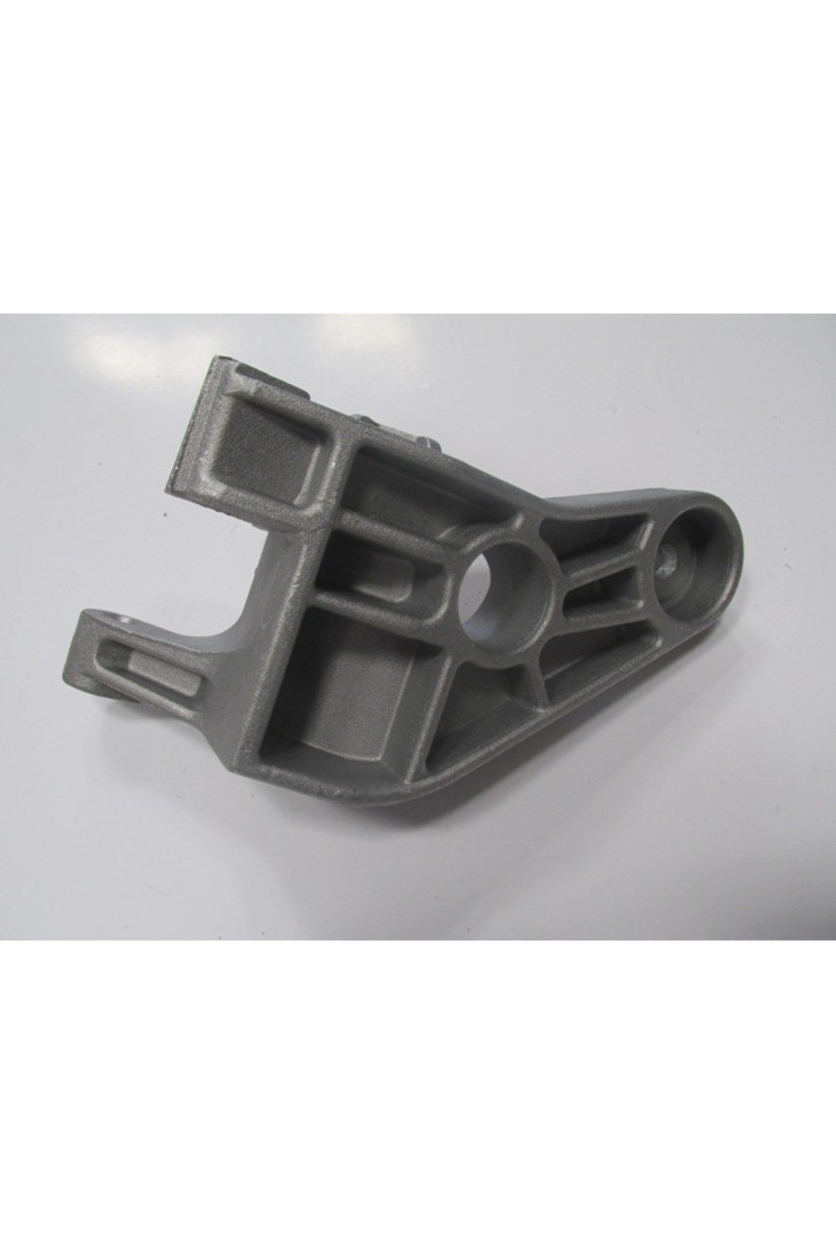 PALIO- 02/05; MOTOR TAKOZU BAĞLANTI KULAĞI 1.3CC