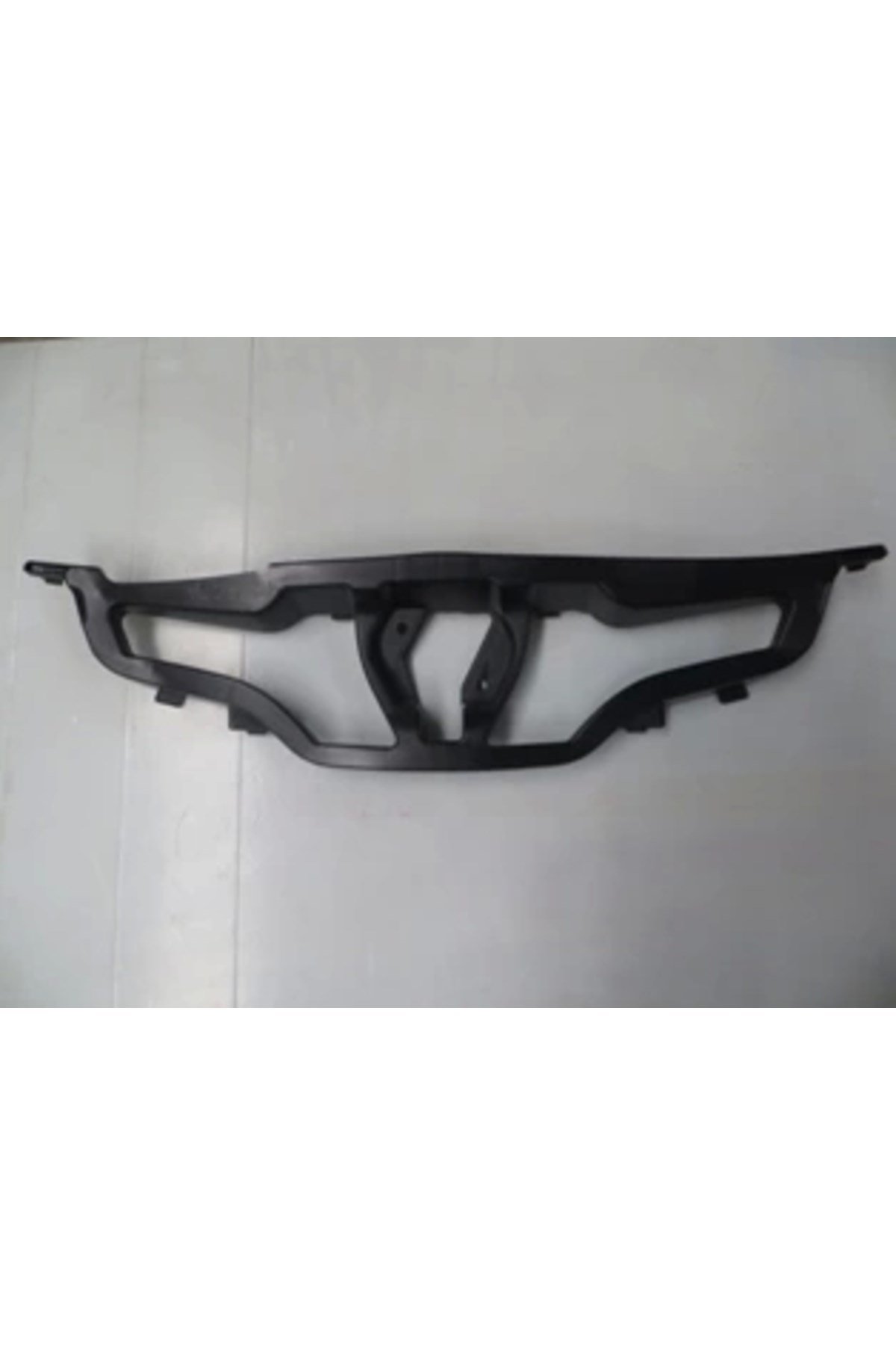 Renault Clio Sport Tourer Ön Panjur Dış Çerçevesi Siyah Adet Oem No 628101467R 2013 2016