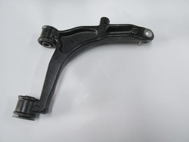 Renault Master 2 04/10 Ön Alt Tabla Sol Rotilli/burçlu (Salıncak) (22mm) (Sh)