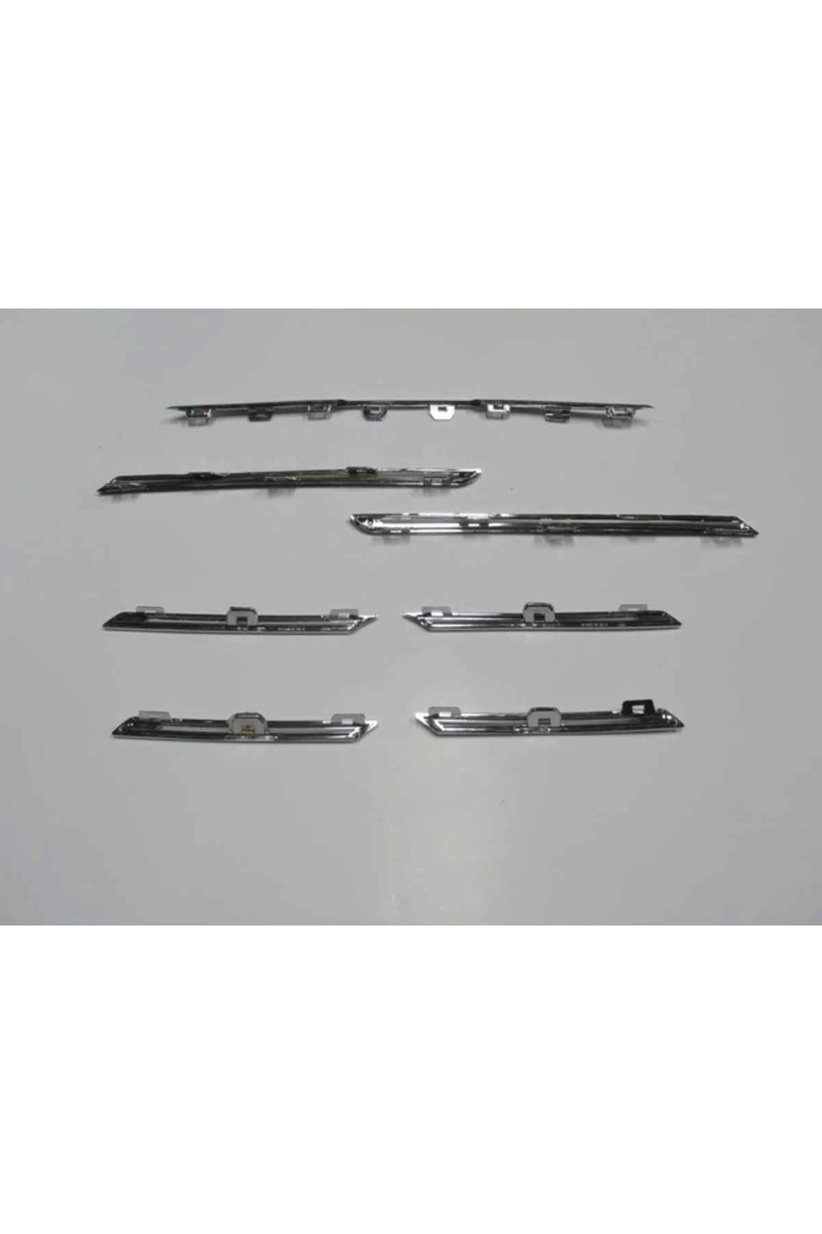 Renault Megane- 4- Sd- 21/24; Ön Panjur Üst Çıtası Nikelajlı Set (7 PARÇA) (OEM NO: 960103748R) Tst