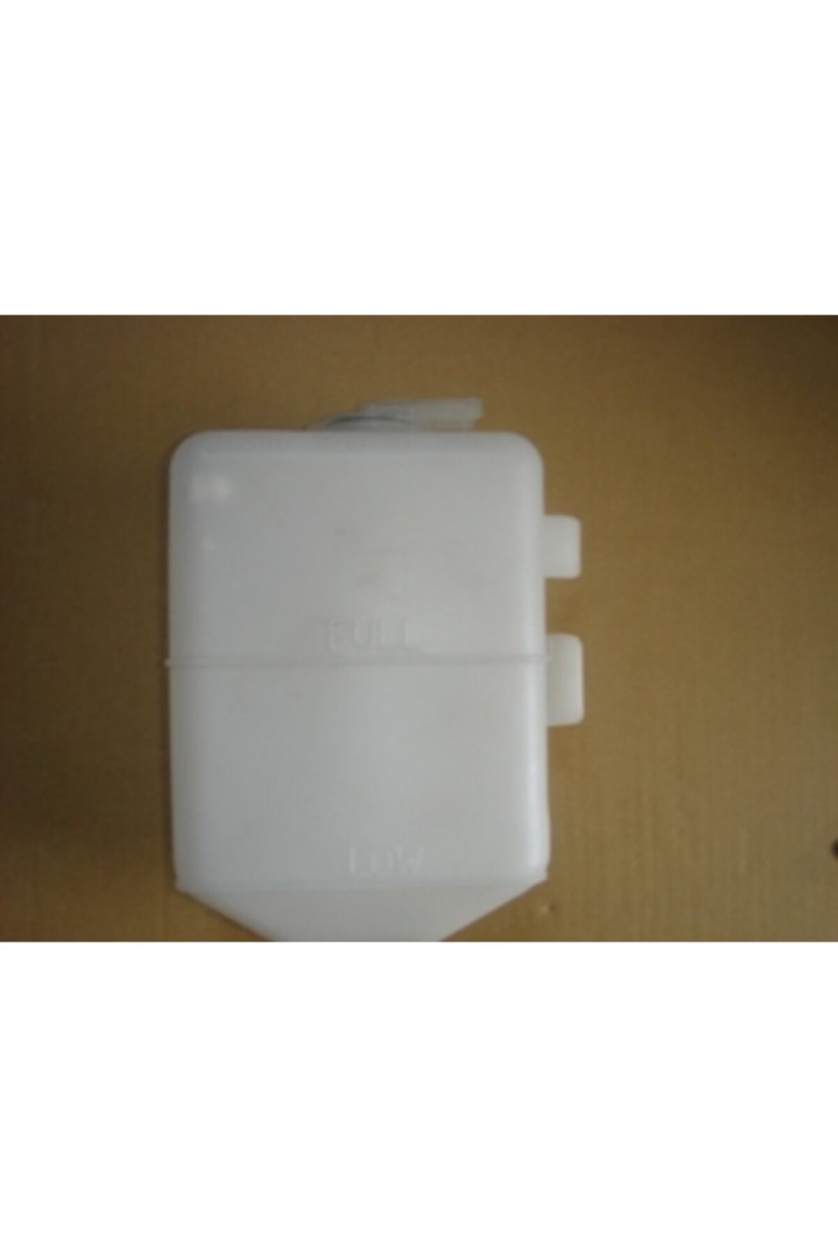 Suzukı Vıtara- 88-98 Radyatör Yedek Su Deposu V-6 Motor (2.0CC) Oem No: 17930-77100 Uyumlu 531-4777b