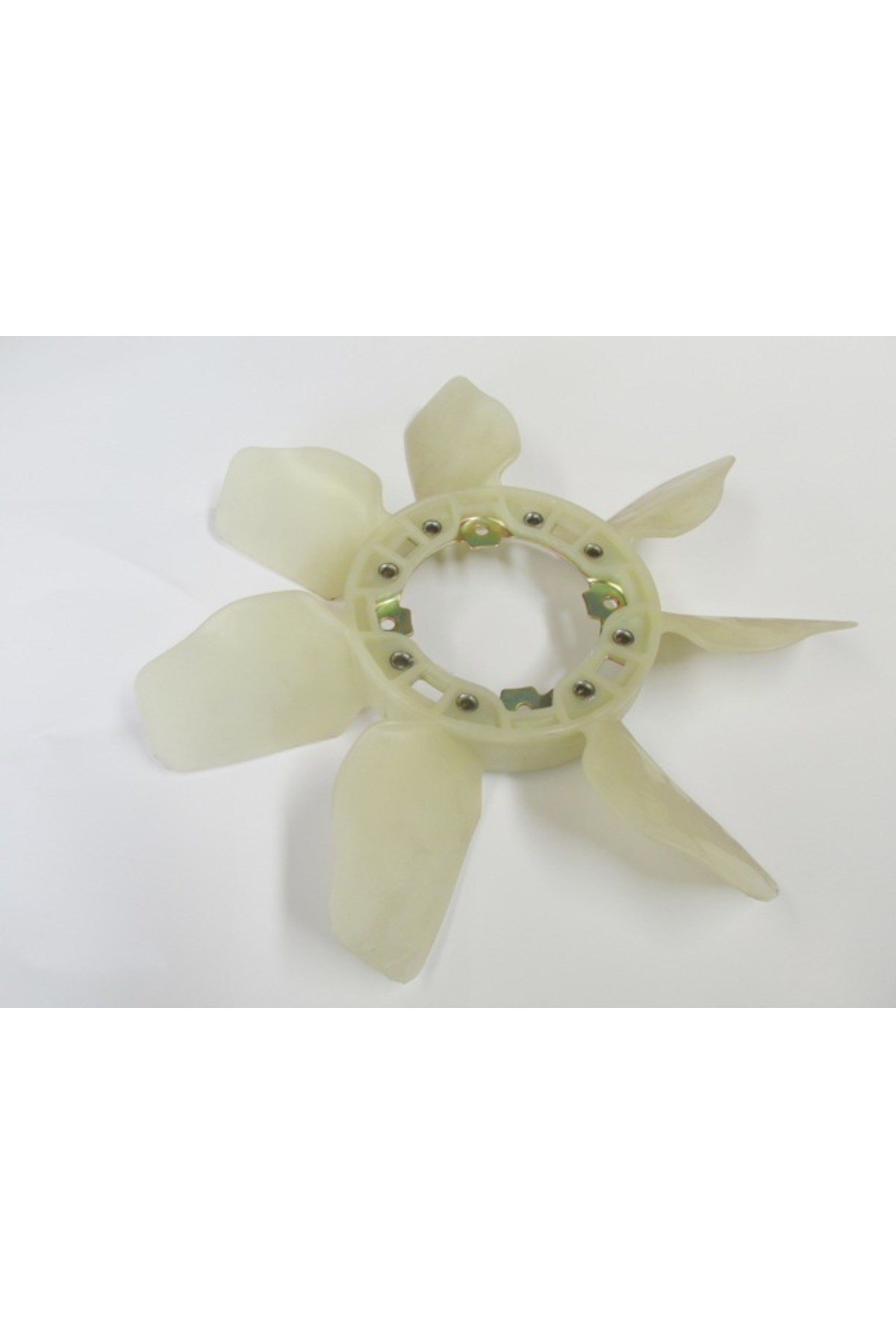 Toyota Hilux Pick Up 15/19 Fan Kanadı (7kanat) (Tw)