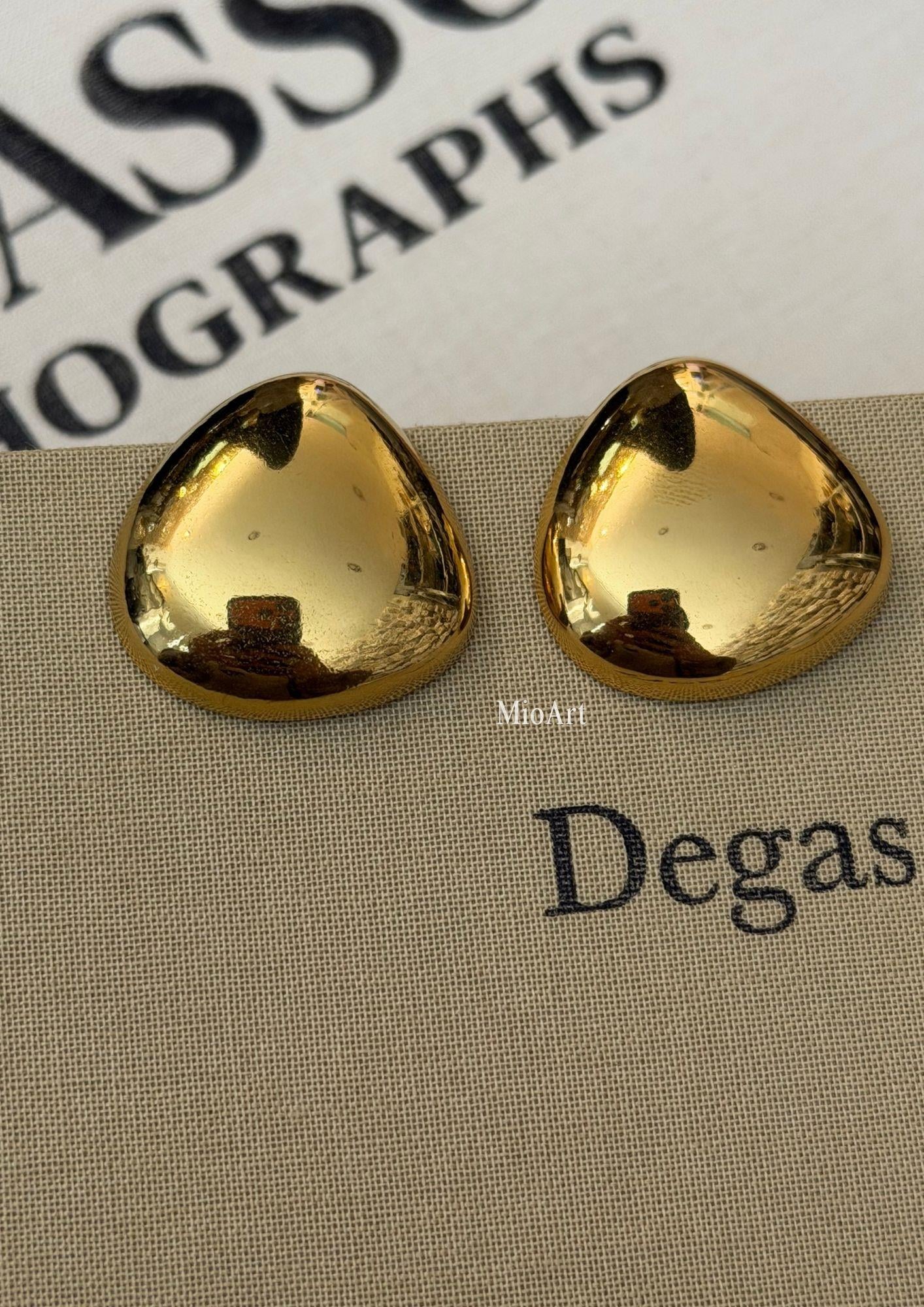 Gold Üçgen Tasarım Küpe